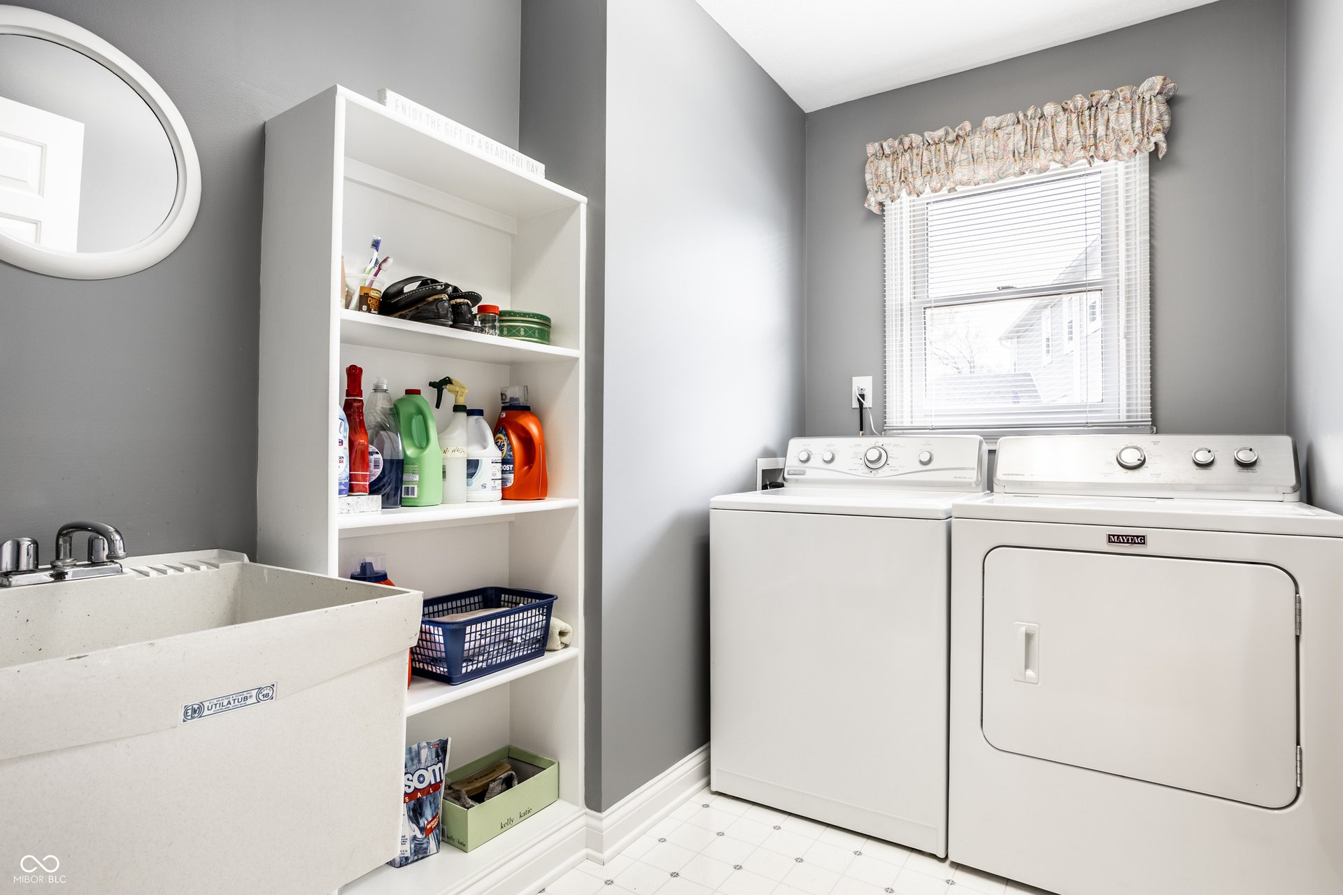 10415 Woods Edge Drive, Fishers, IN 46037