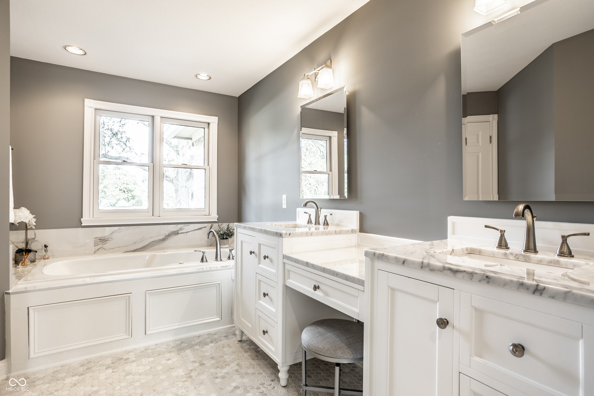 10415 Woods Edge Drive, Fishers, IN 46037