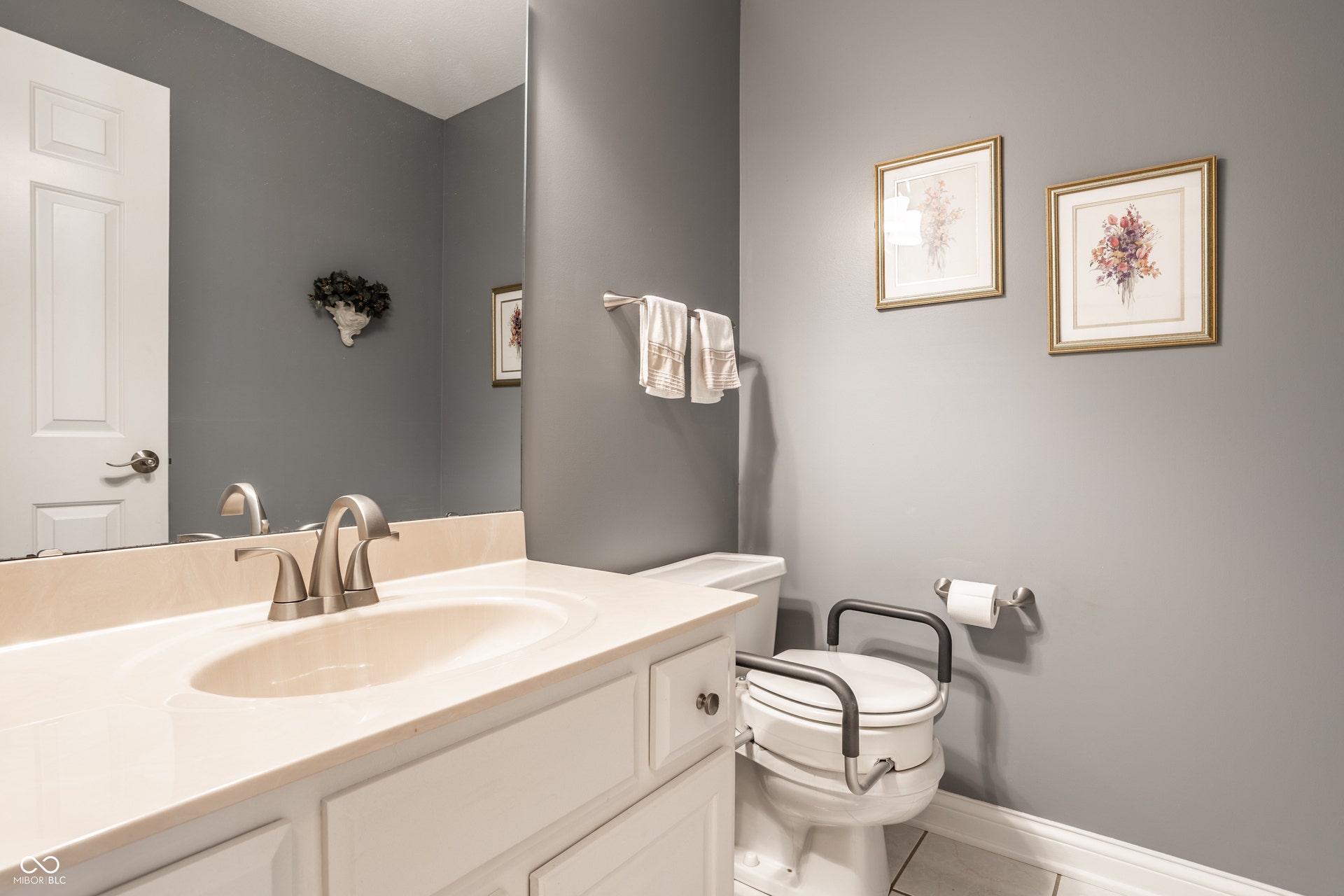 10415 Woods Edge Drive, Fishers, IN 46037