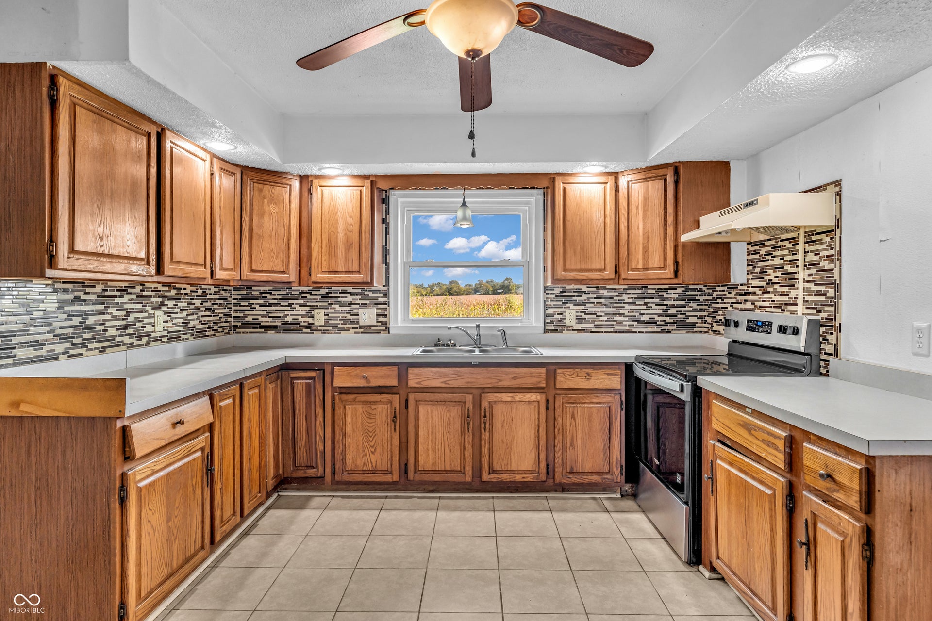 1211 N 450 W, Bargersville, IN 46106