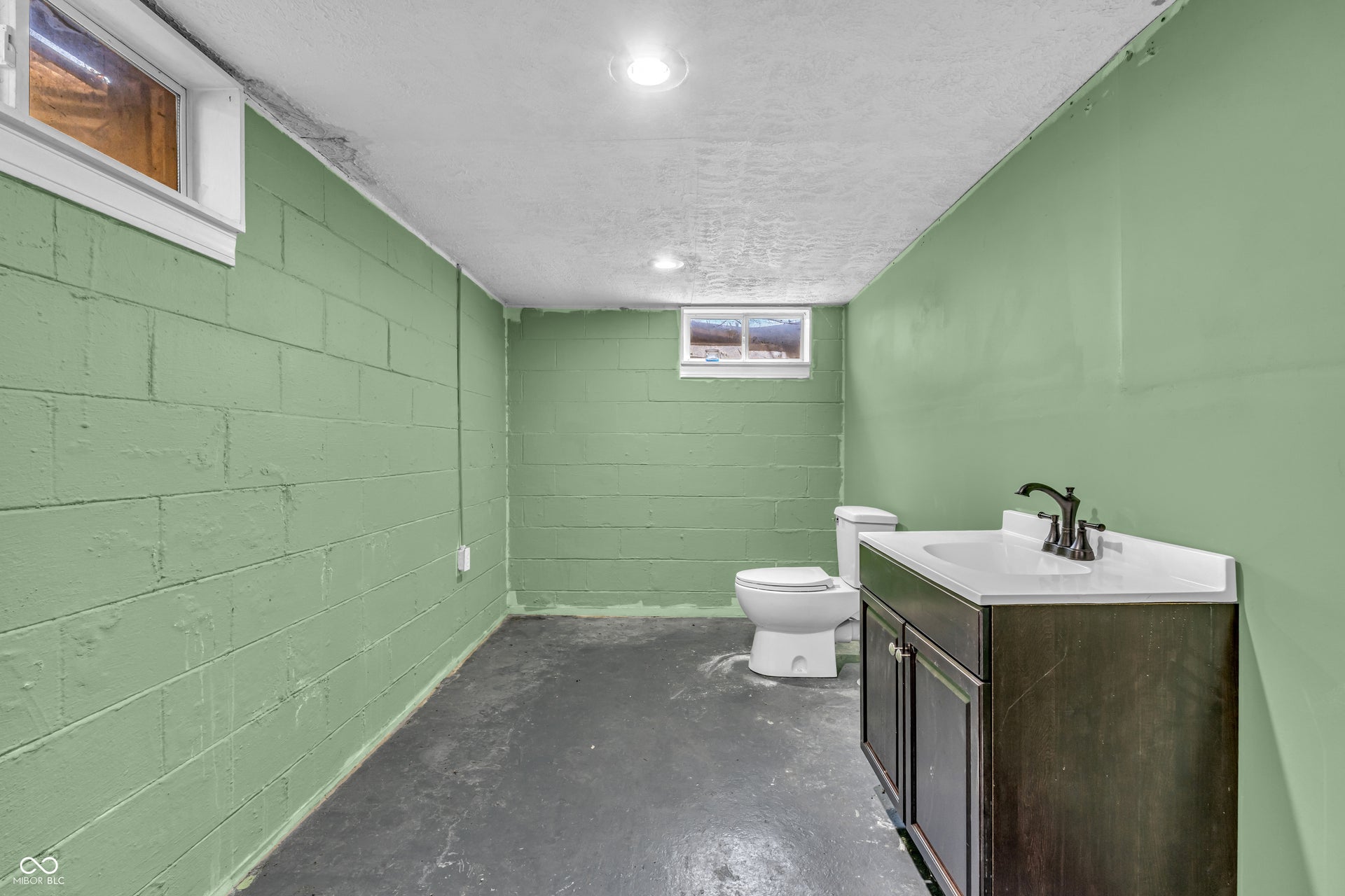 1211 N 450 W, Bargersville, IN 46106
