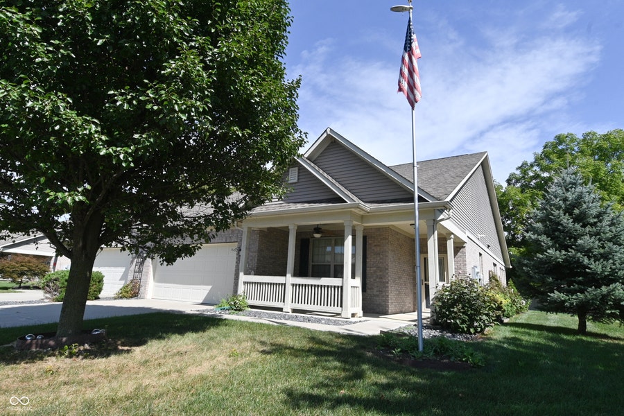 Property photo for 1305 Redstone Drive, Avon, IN