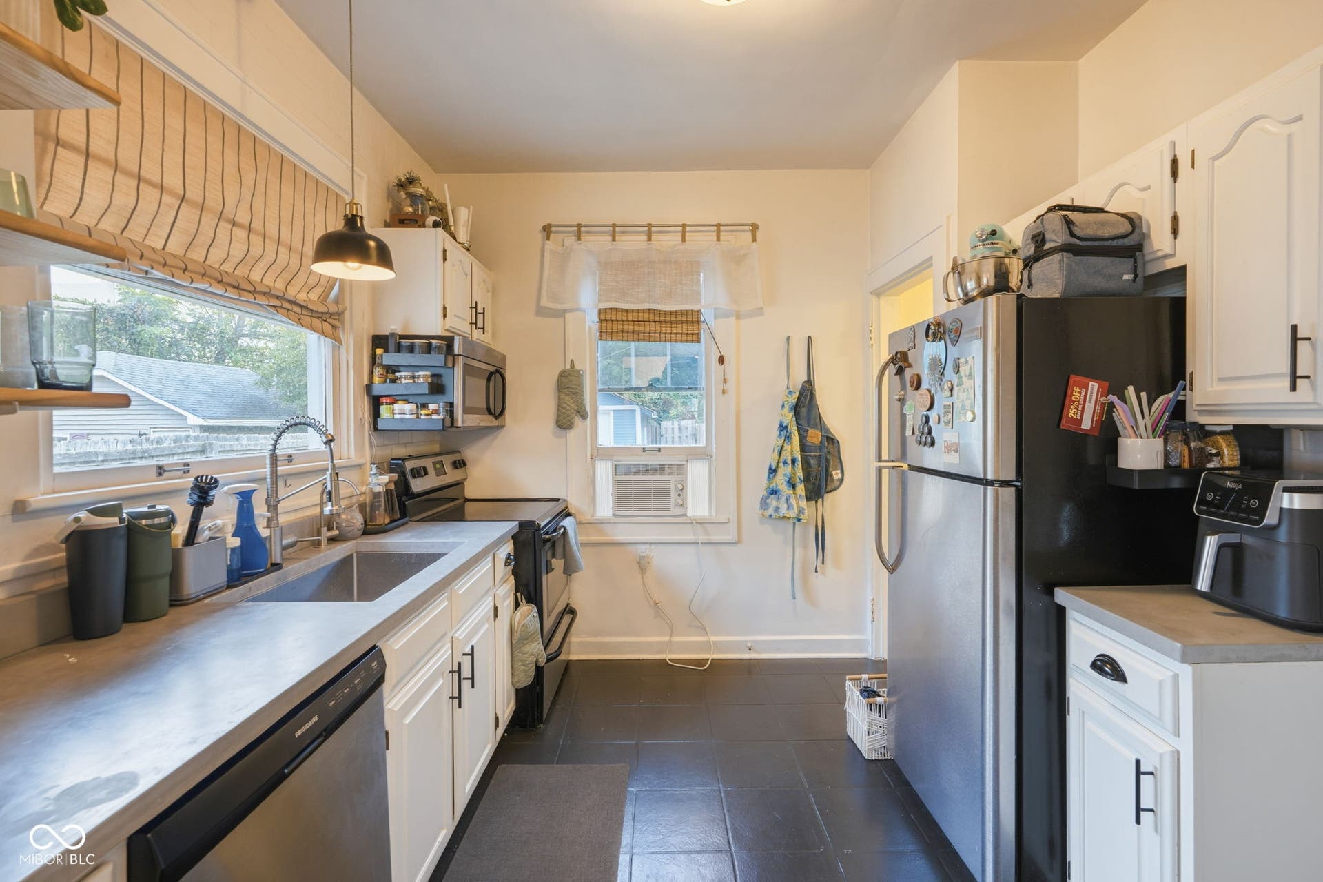 619 Kessler Boulevard East Drive, Indianapolis, IN 46220