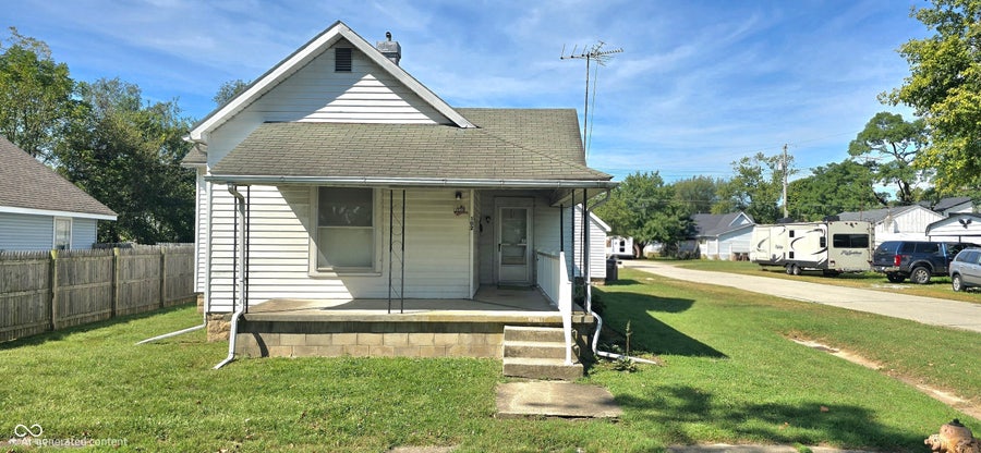 Property photo for 102 Jones St, Columbus, IN