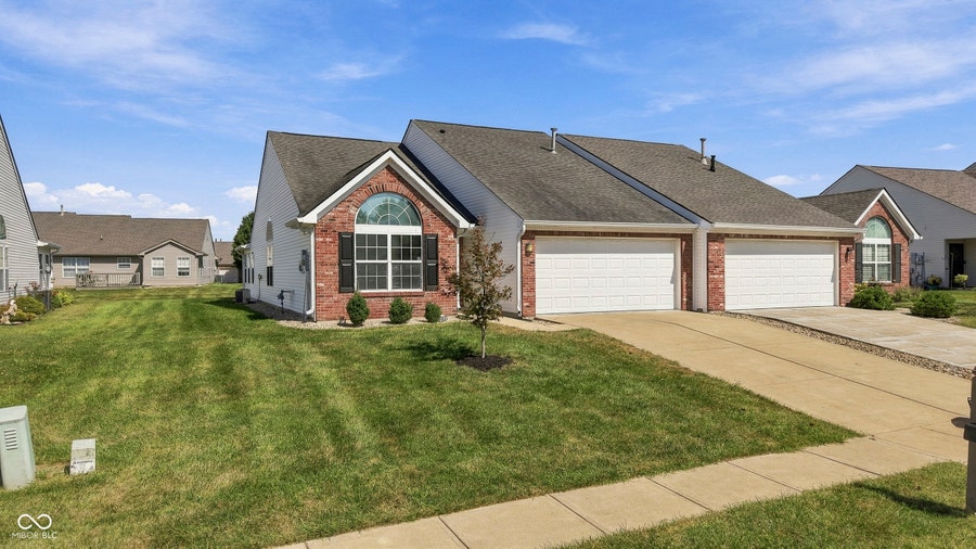 Property photo for 1170 Creek Bend Drive, Greenwood, IN