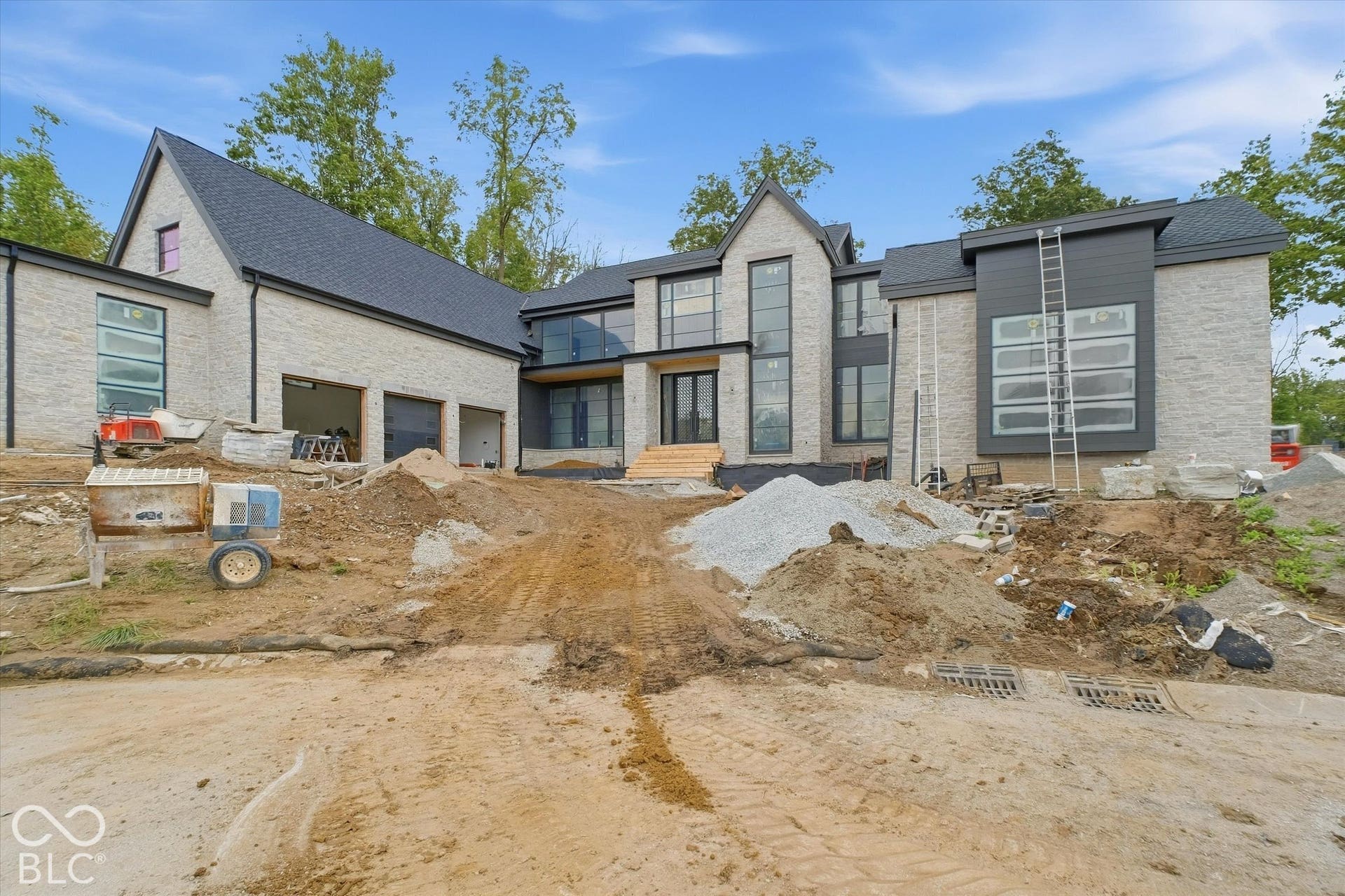 4475 Elmscott Ridge, Zionsville, IN 46077 4475 Elmscott Ridge, Zionsville, IN 46077