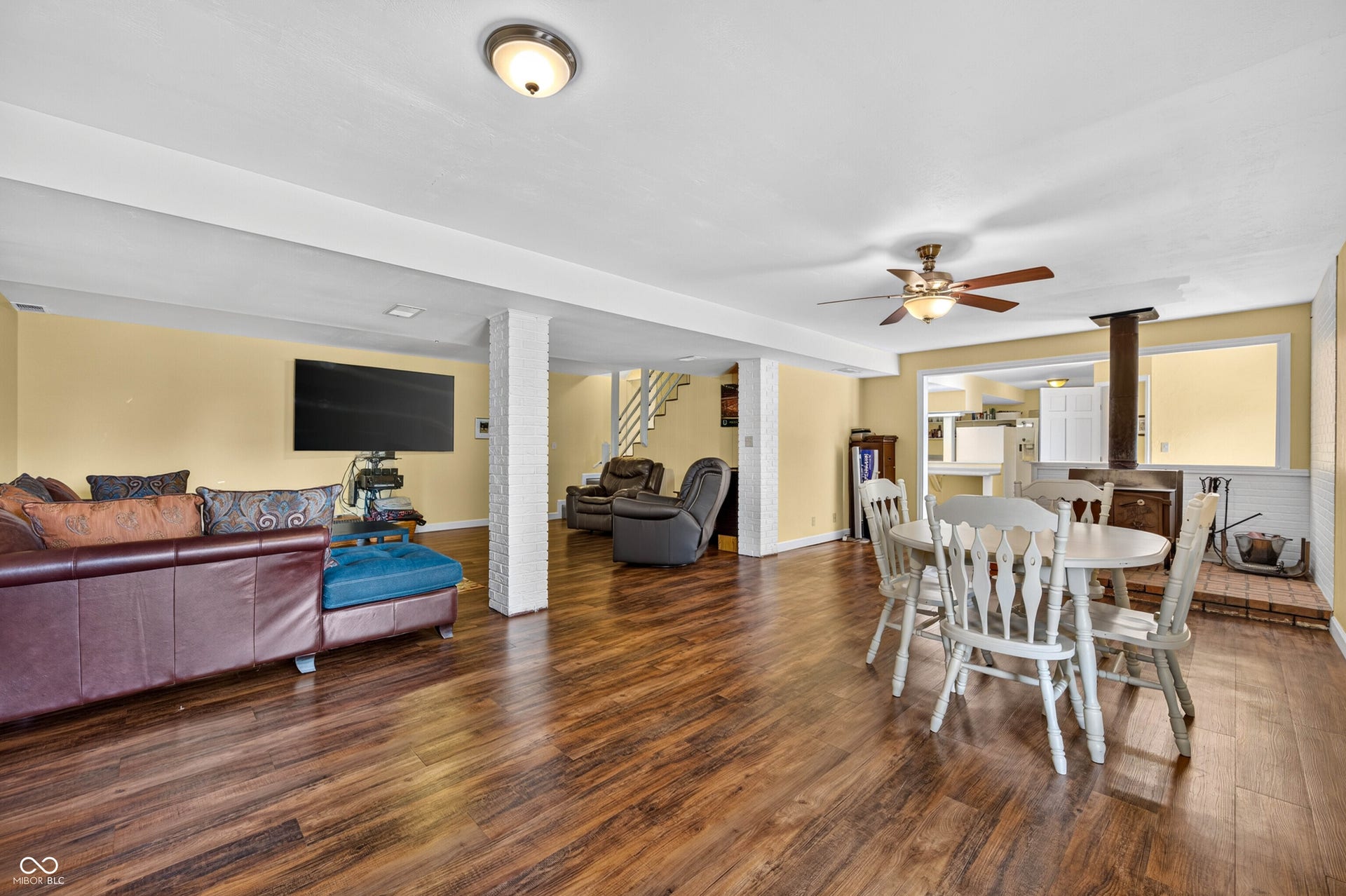 2019 N Lakeview Drive, Seymour, IN 47274 2019 N Lakeview Drive, Seymour, IN 47274