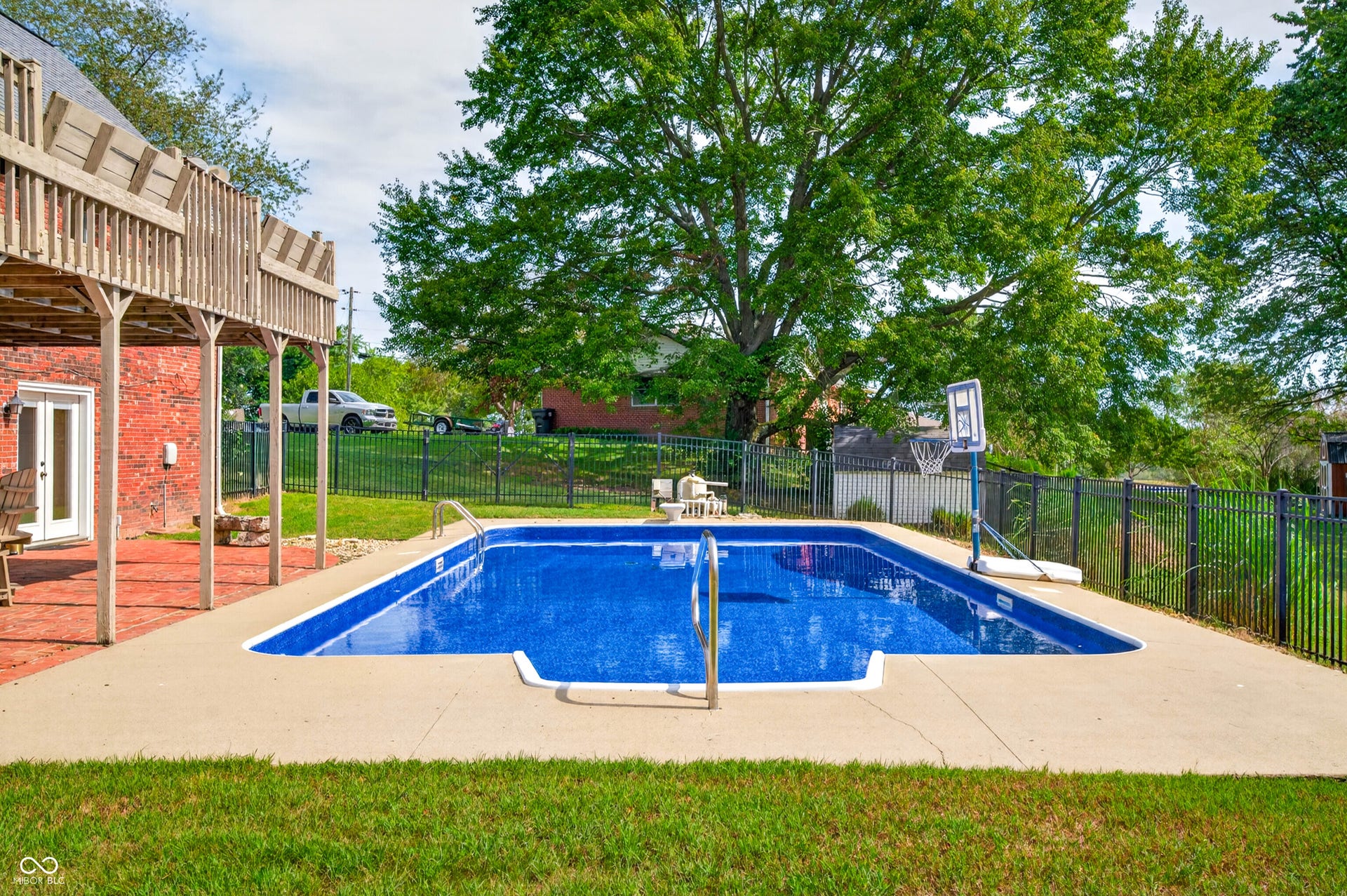 2019 N Lakeview Drive, Seymour, IN 47274 2019 N Lakeview Drive, Seymour, IN 47274