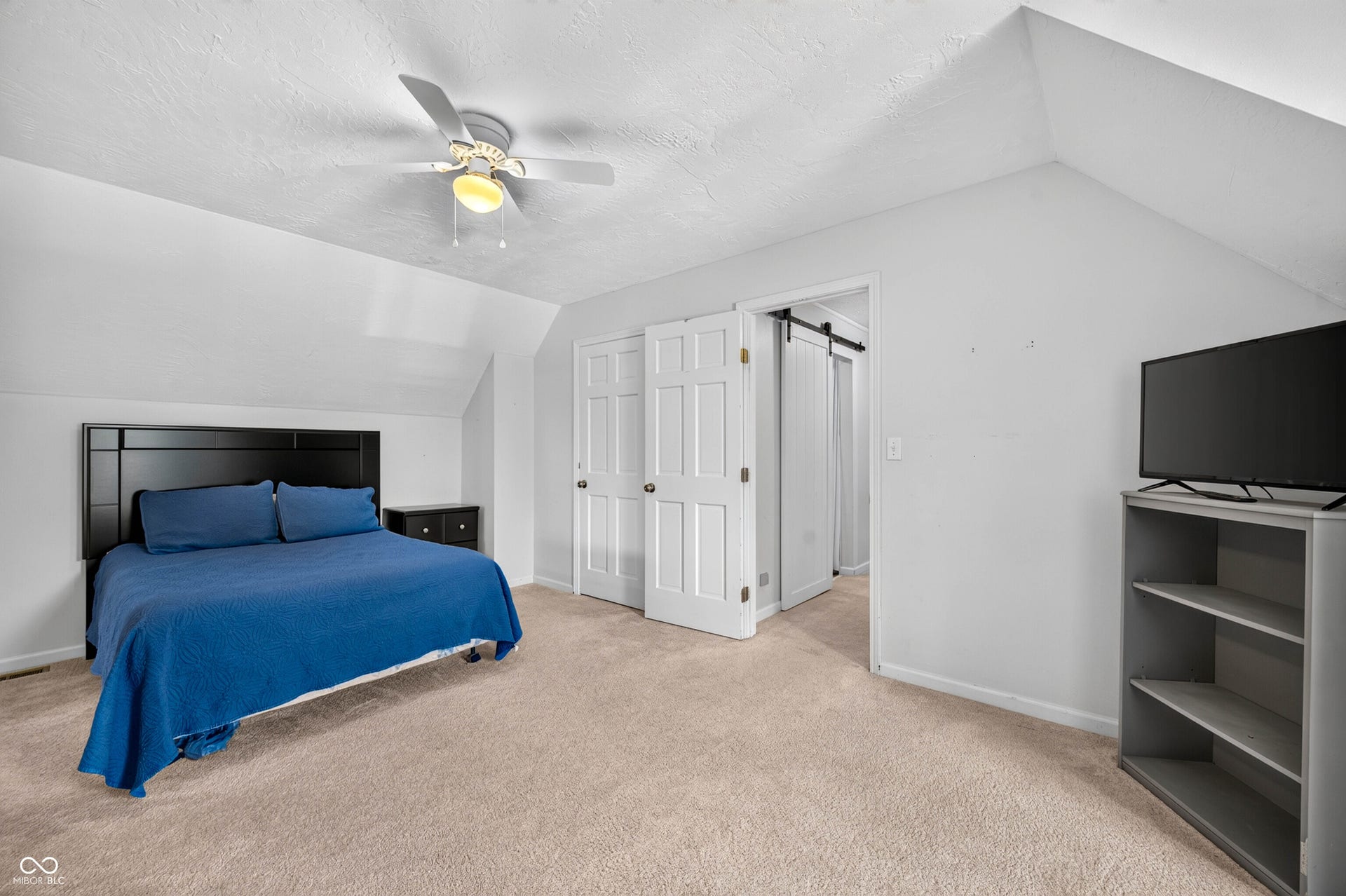 2019 N Lakeview Drive, Seymour, IN 47274 2019 N Lakeview Drive, Seymour, IN 47274
