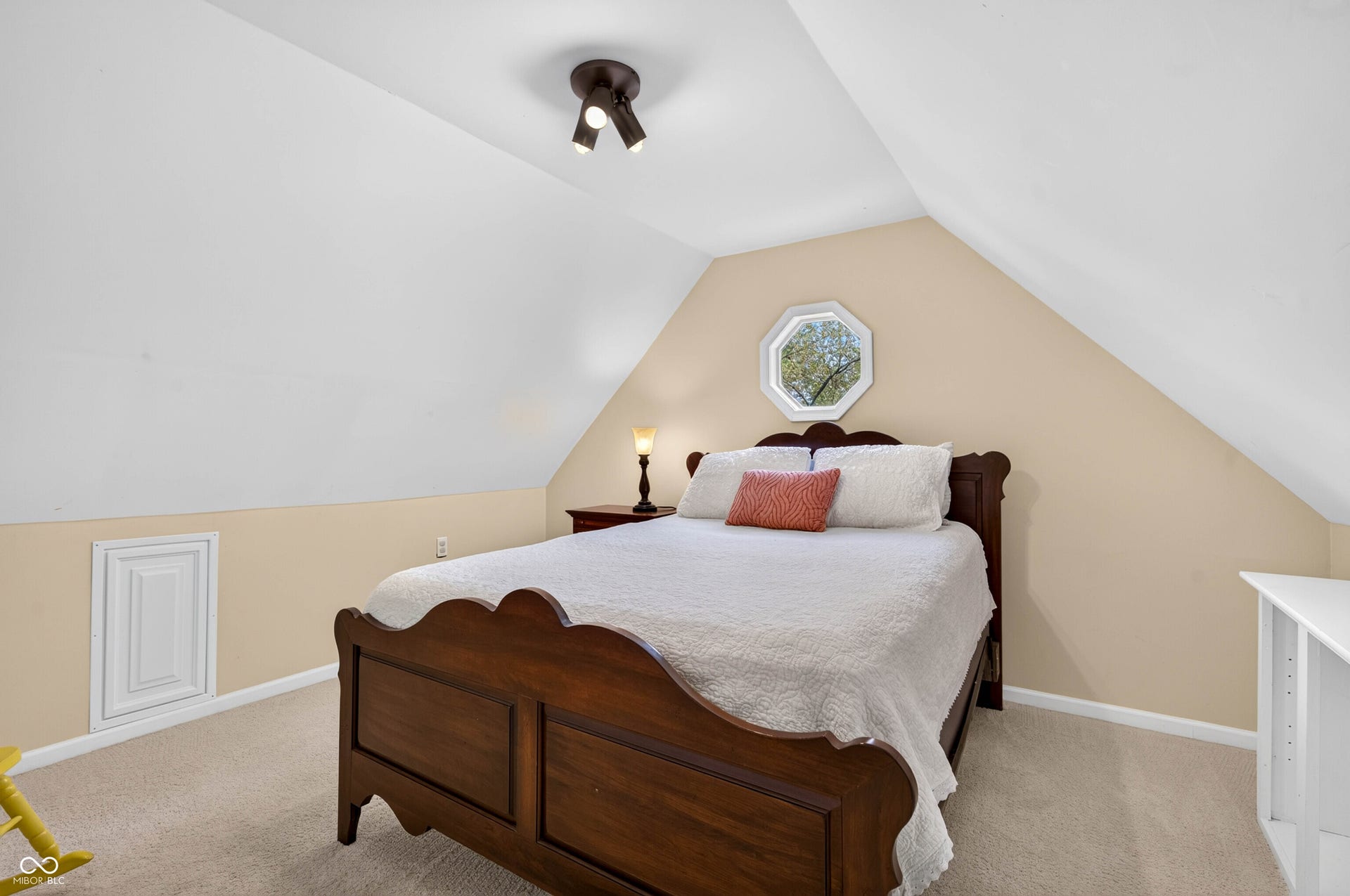 2019 N Lakeview Drive, Seymour, IN 47274 2019 N Lakeview Drive, Seymour, IN 47274