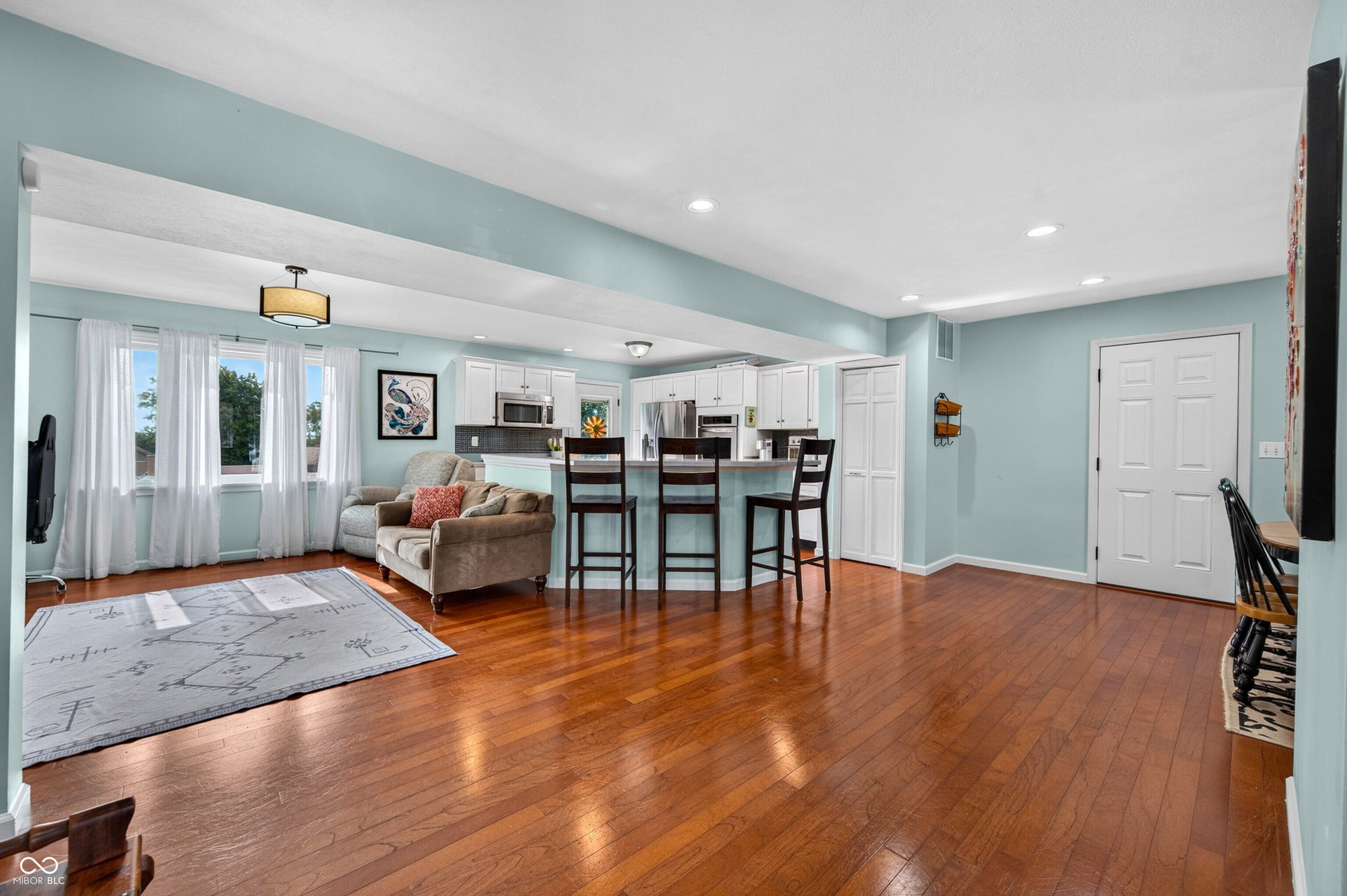 2019 N Lakeview Drive, Seymour, IN 47274 2019 N Lakeview Drive, Seymour, IN 47274