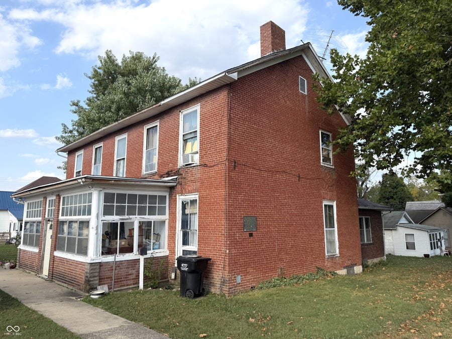 Property photo for 117 S Virginia Street, Rockville, IN