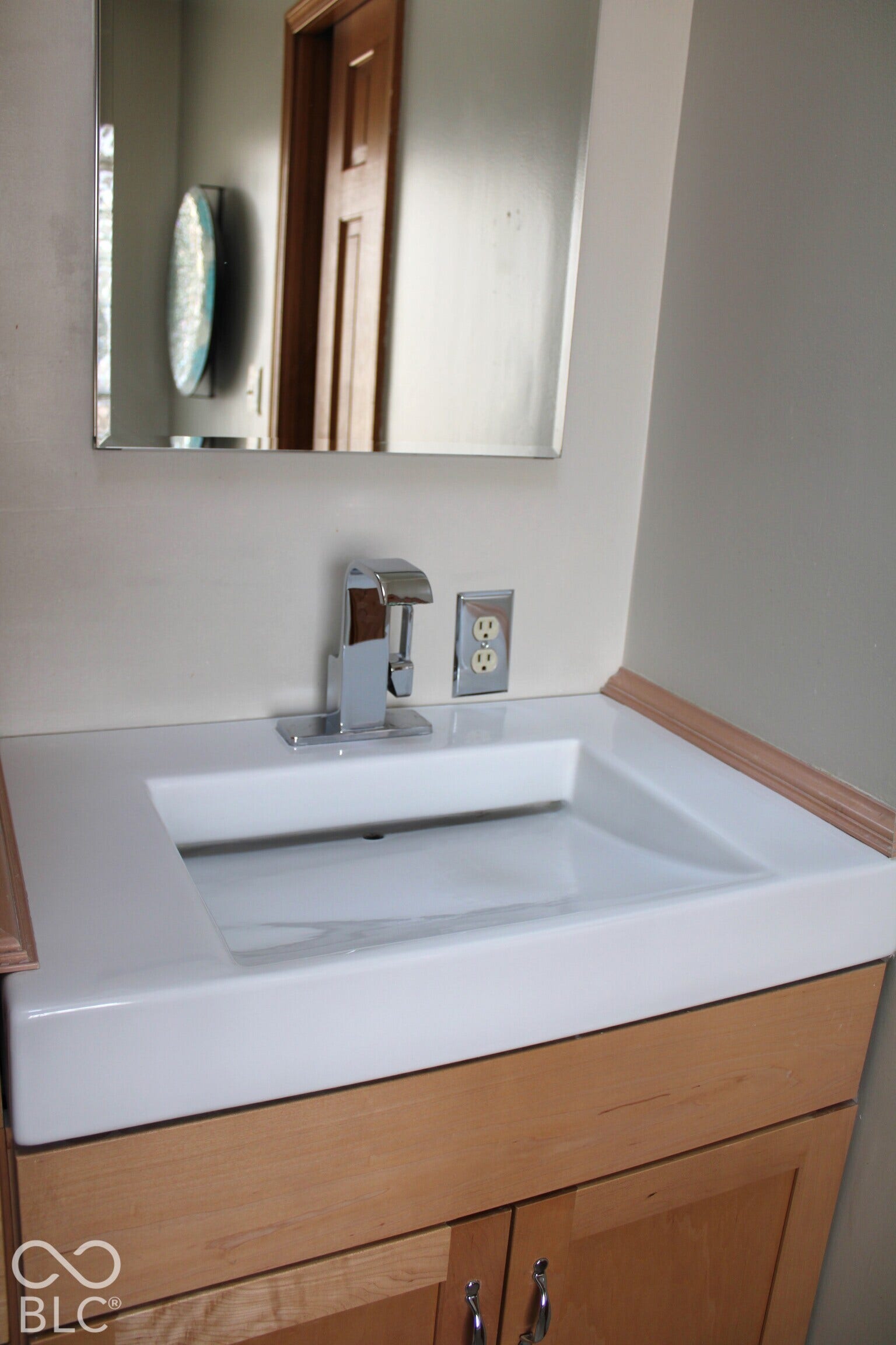 Vanity Sink