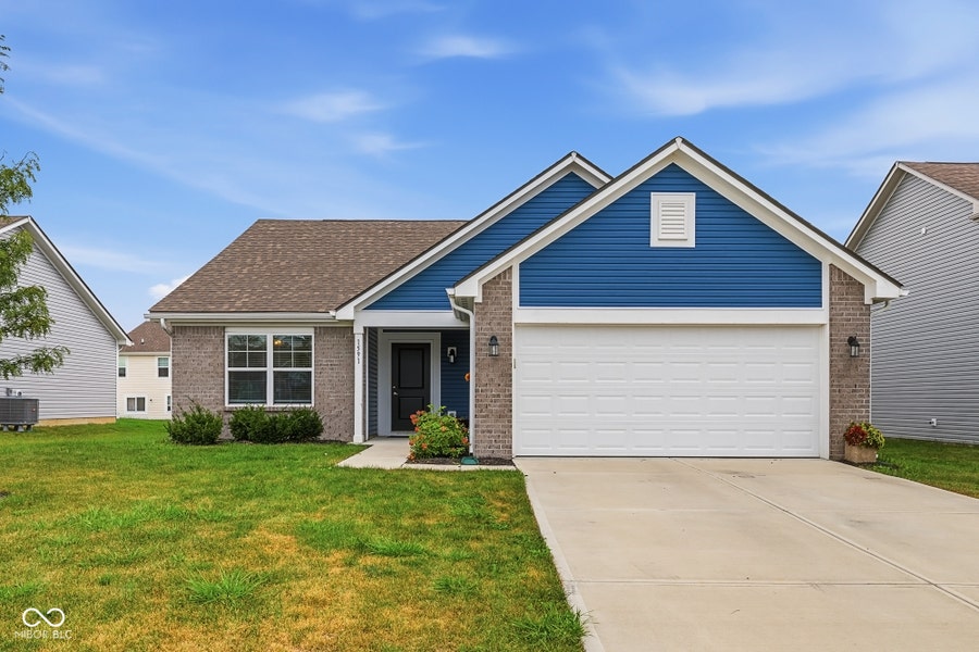Property photo for 1591 N Sailboat Drive, Greenfield, IN