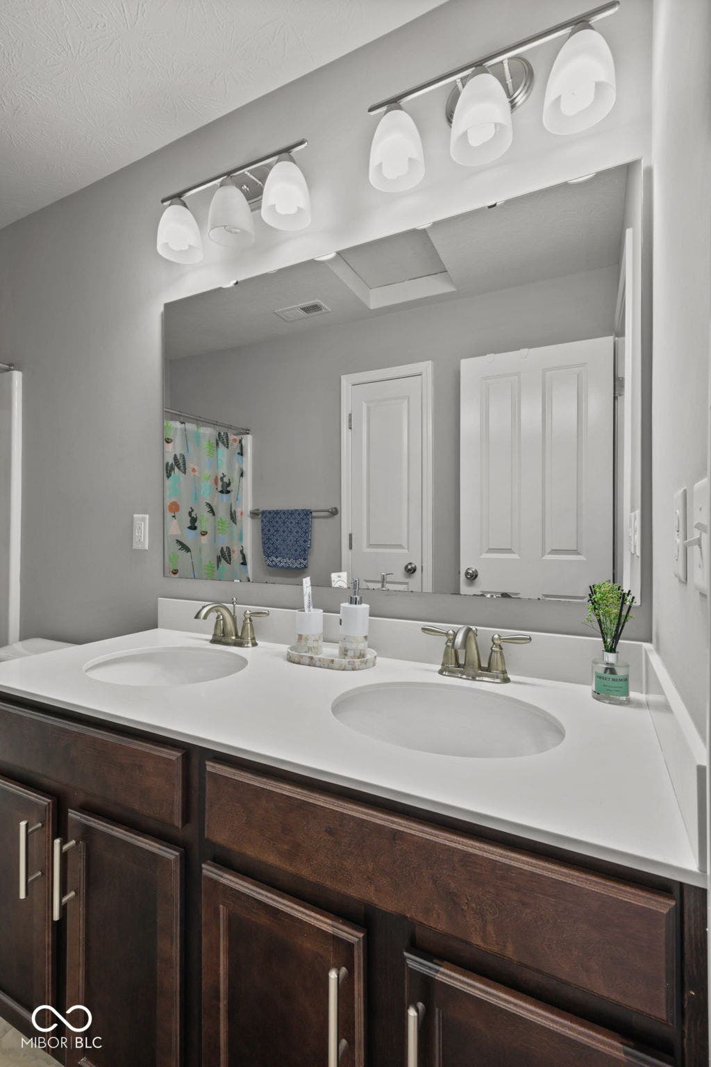 6018 Aspen Meadow Drive, Indianapolis, IN 46237
