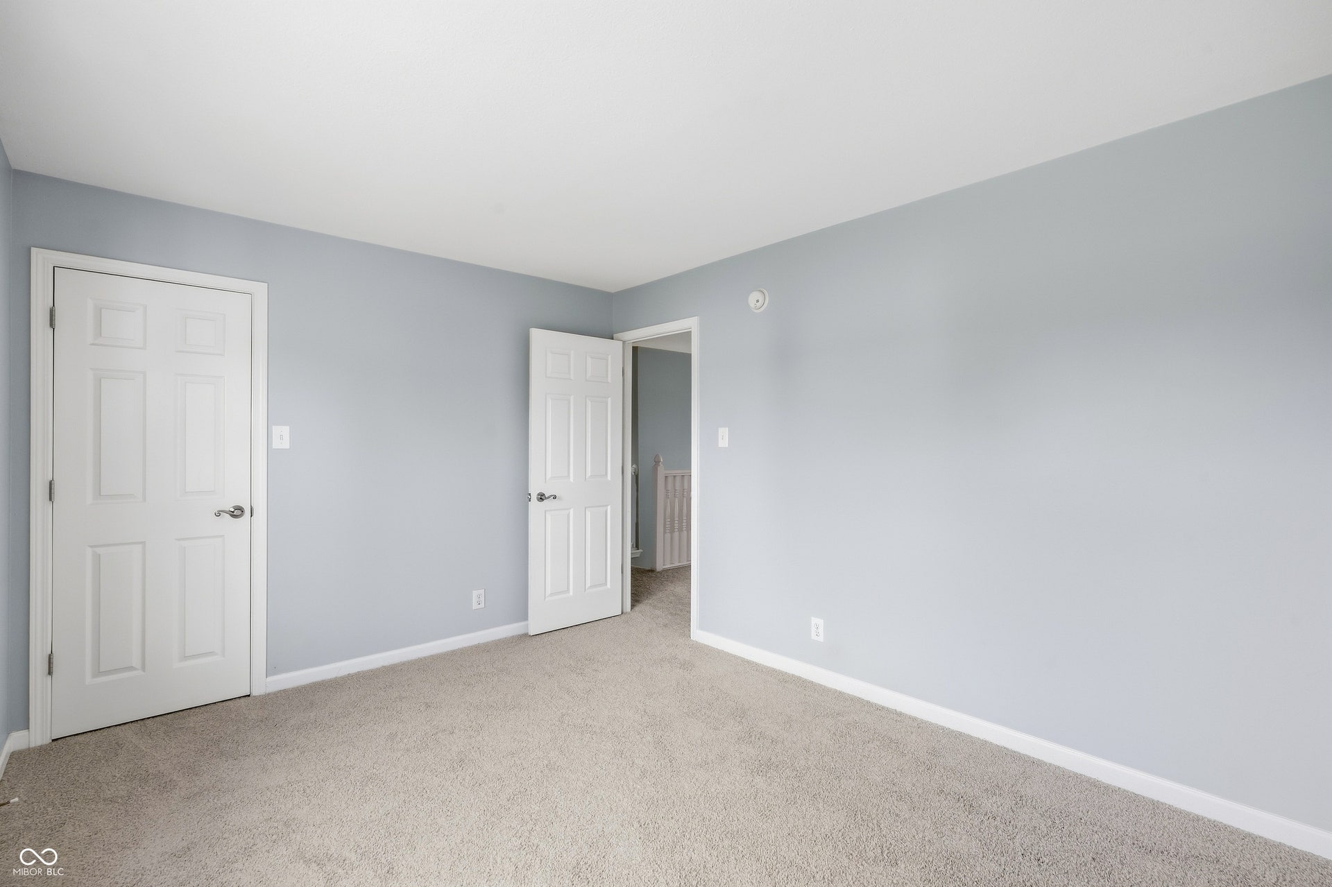 8017 Branch Creek Drive, Indianapolis, IN 46268