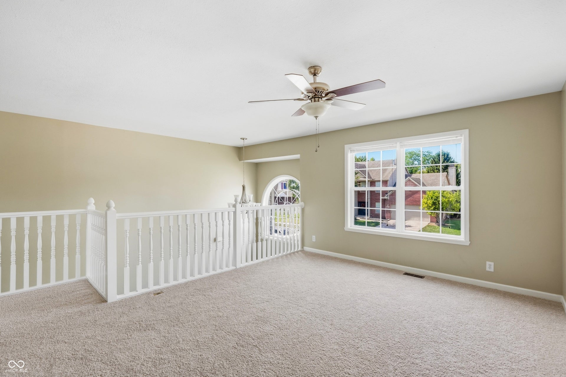 8017 Branch Creek Drive, Indianapolis, IN 46268