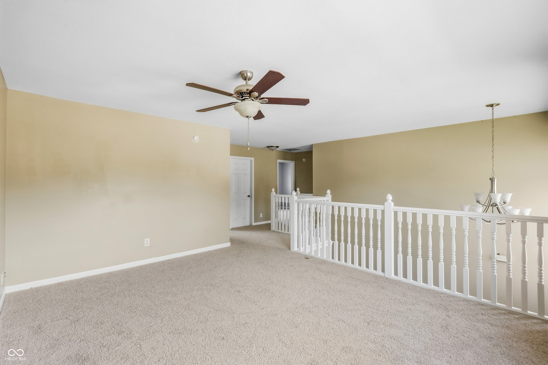 8017 Branch Creek Drive, Indianapolis, IN 46268