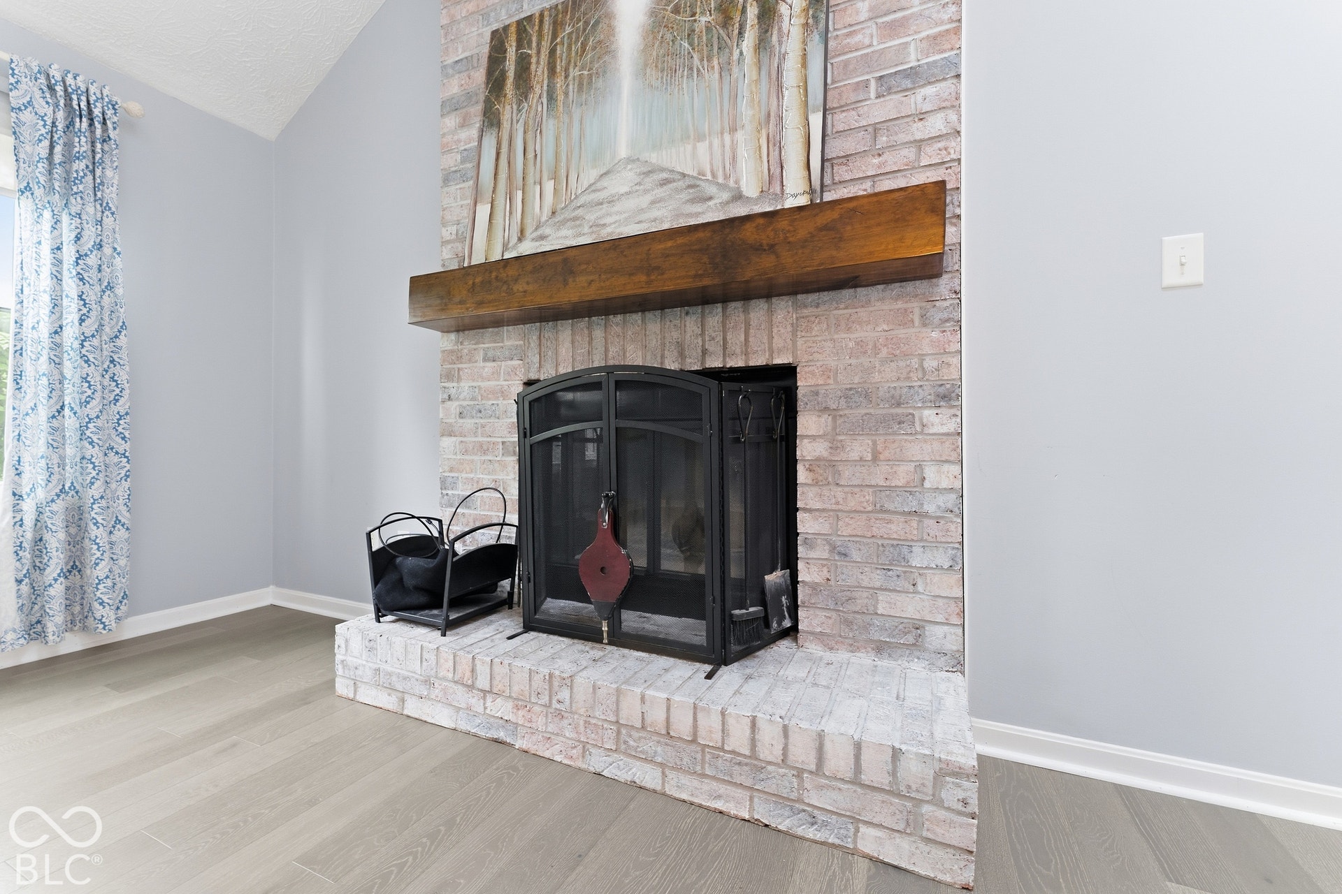 8219 Castle Ridge, Indianapolis, IN 46256