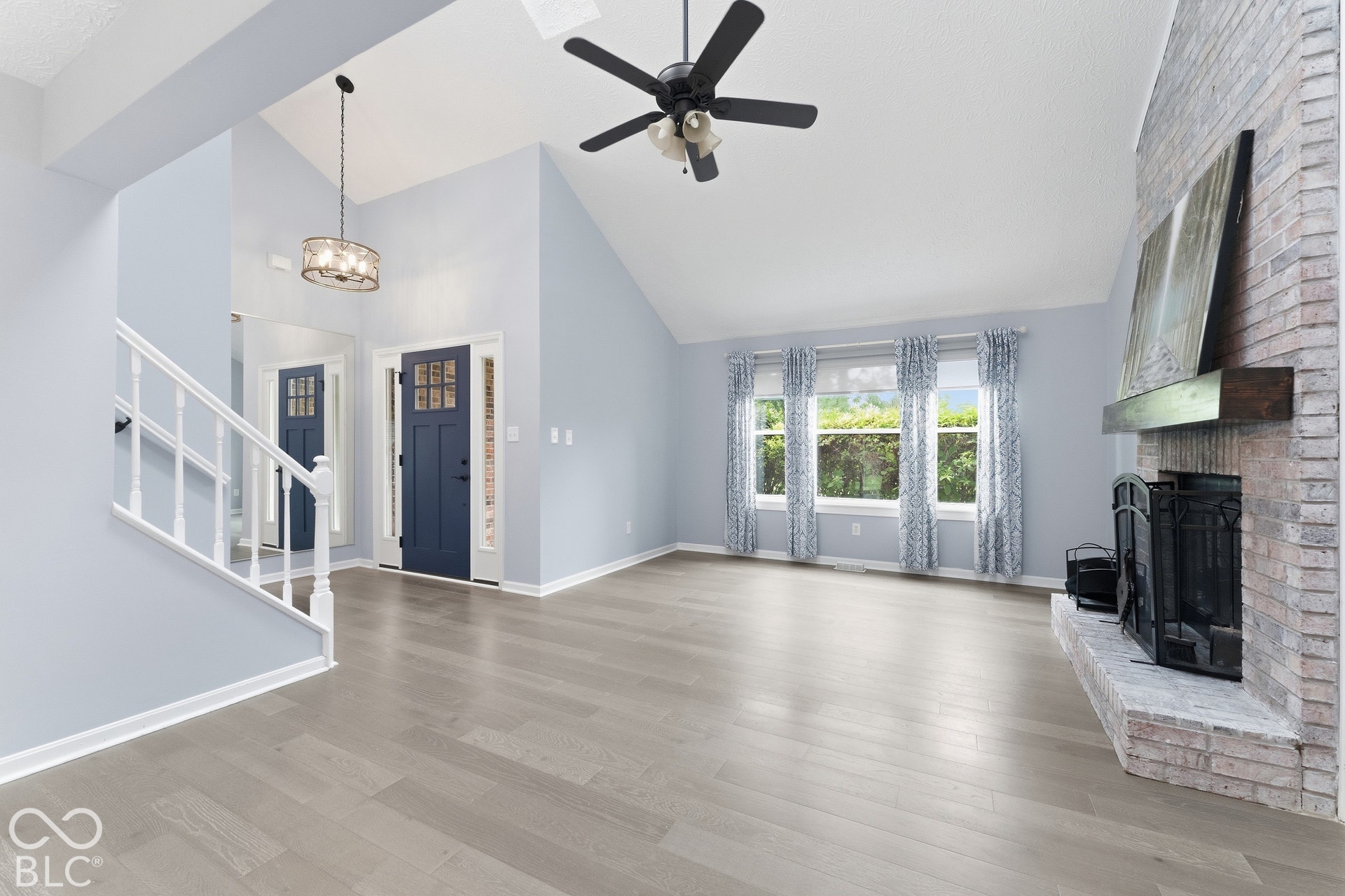 8219 Castle Ridge, Indianapolis, IN 46256