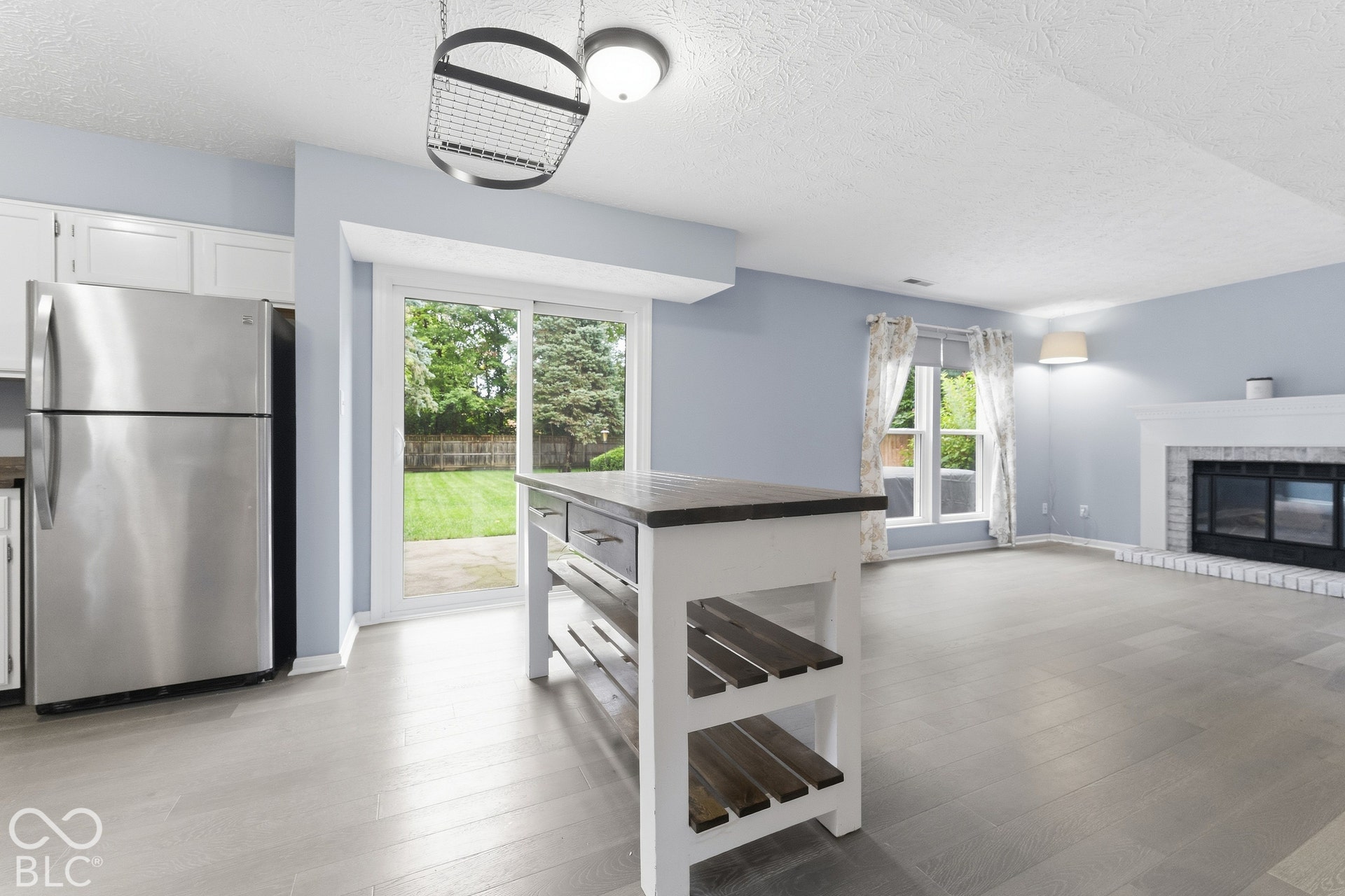 8219 Castle Ridge, Indianapolis, IN 46256