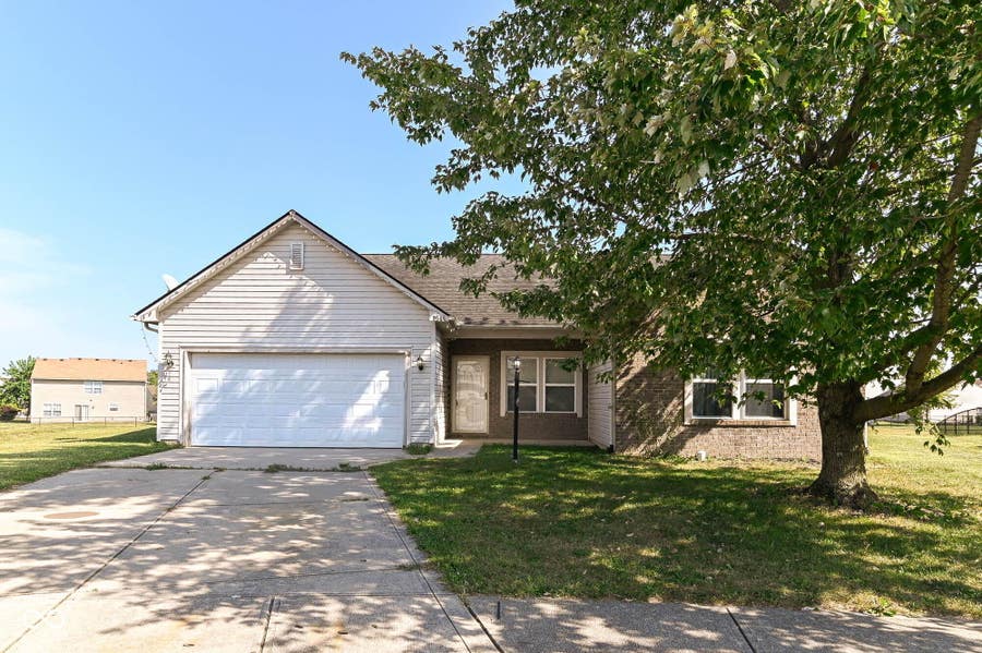 Property photo for 9545 Lorton Circle, Indianapolis, IN