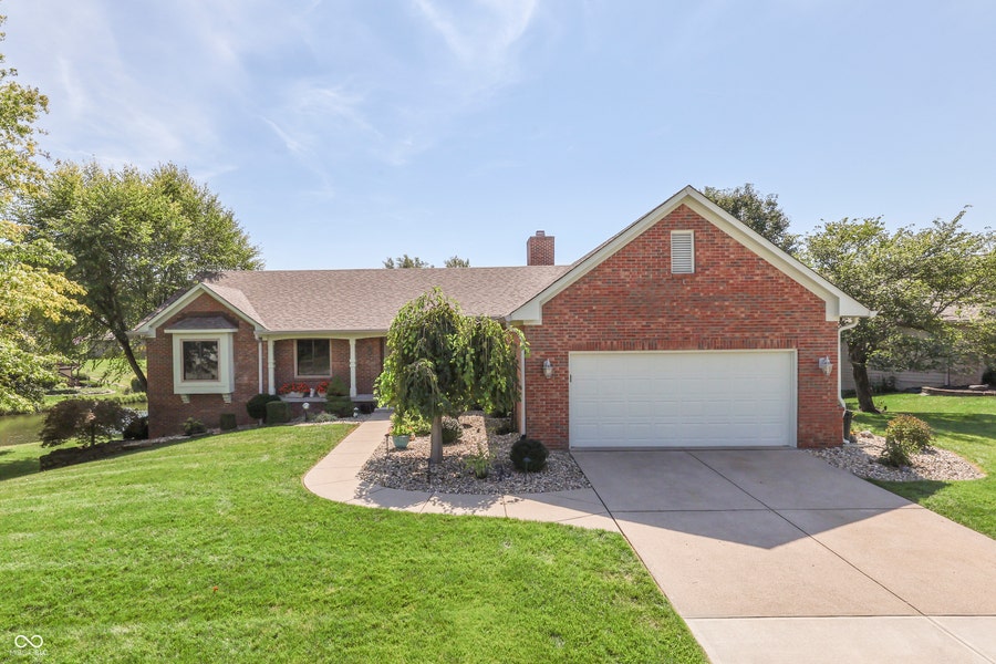 Property photo for 3259 Buckmoor Parkway, Greenwood, IN