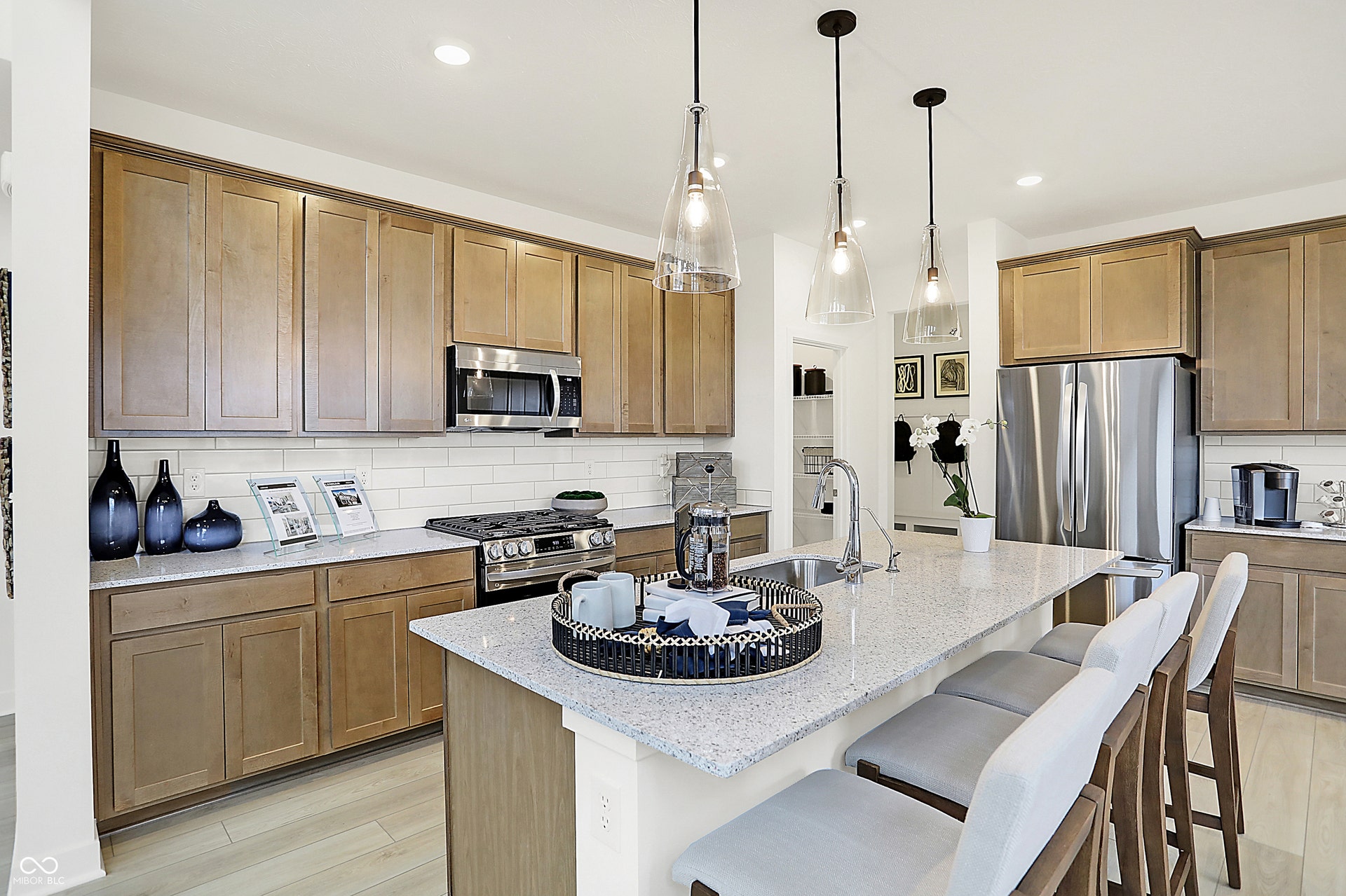 2426 Red Squirrel Way, Zionsville, IN 46077