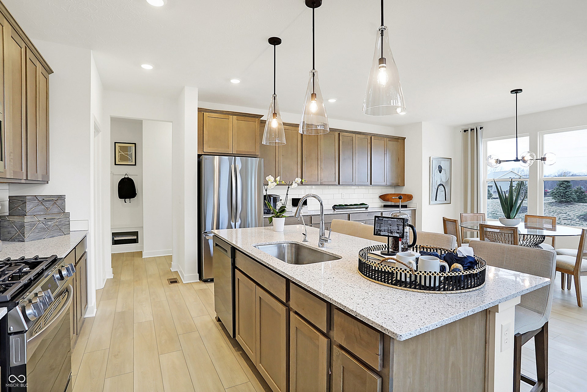 2426 Red Squirrel Way, Zionsville, IN 46077