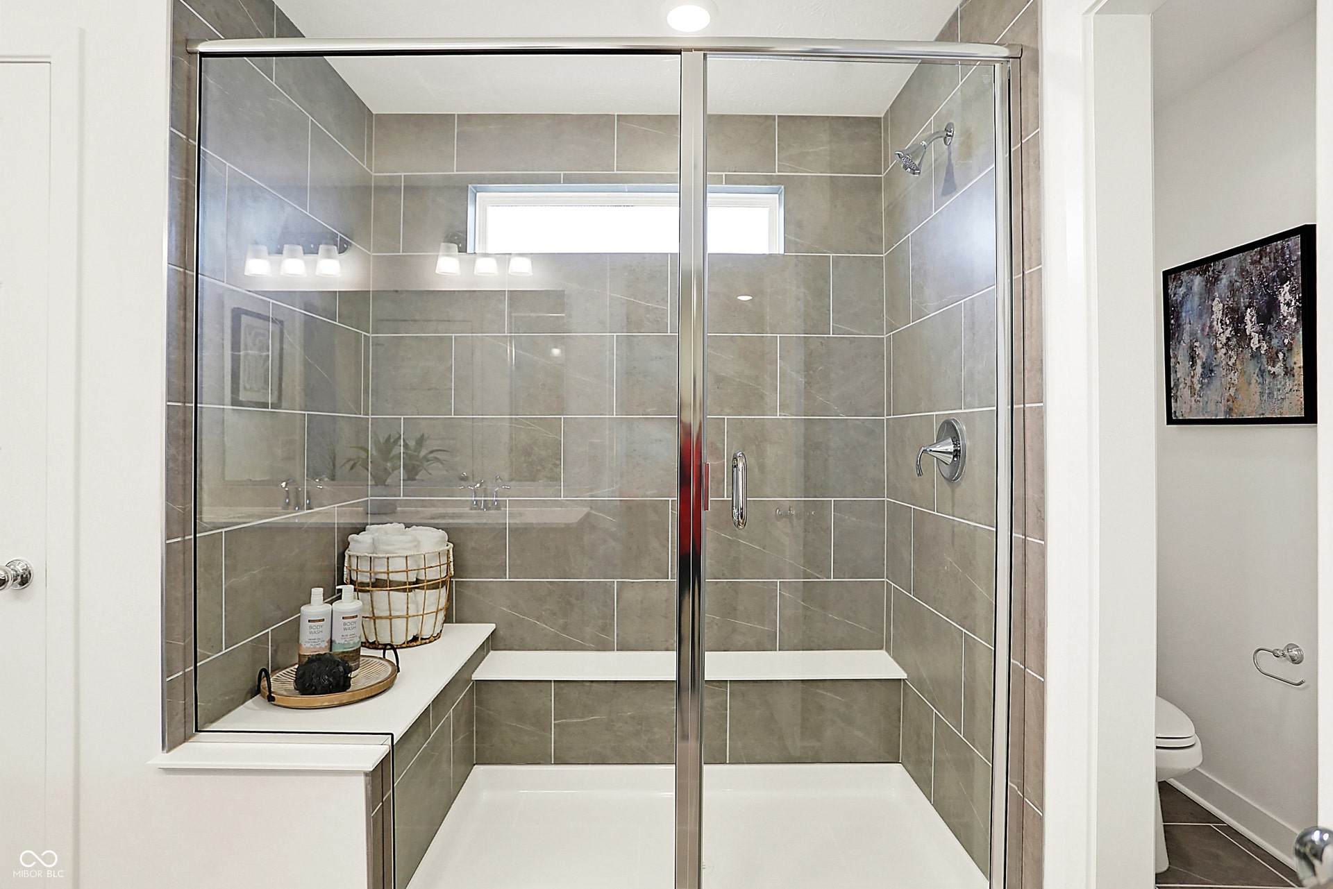 2426 Red Squirrel Way, Zionsville, IN 46077