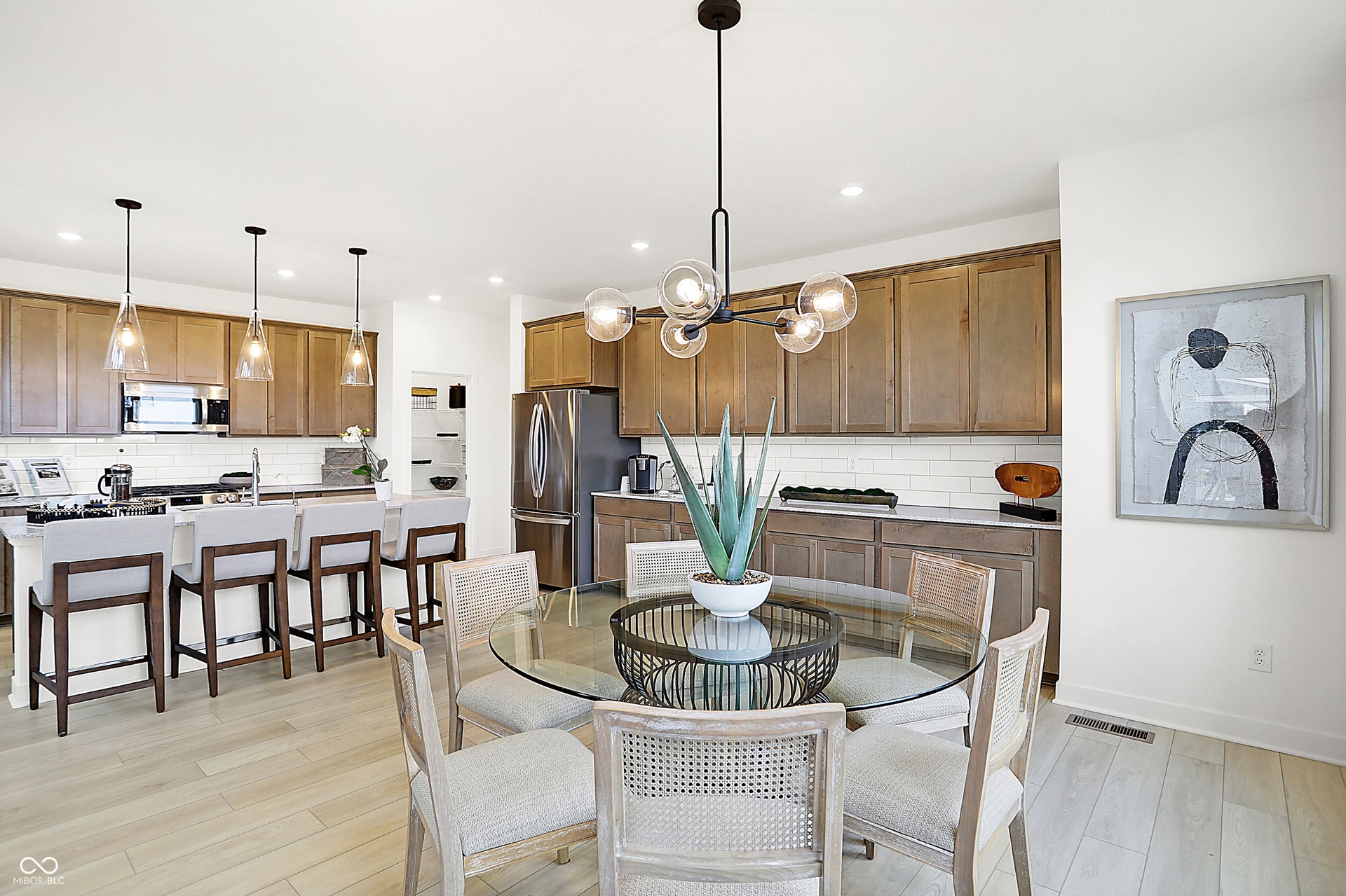 2426 Red Squirrel Way, Zionsville, IN 46077