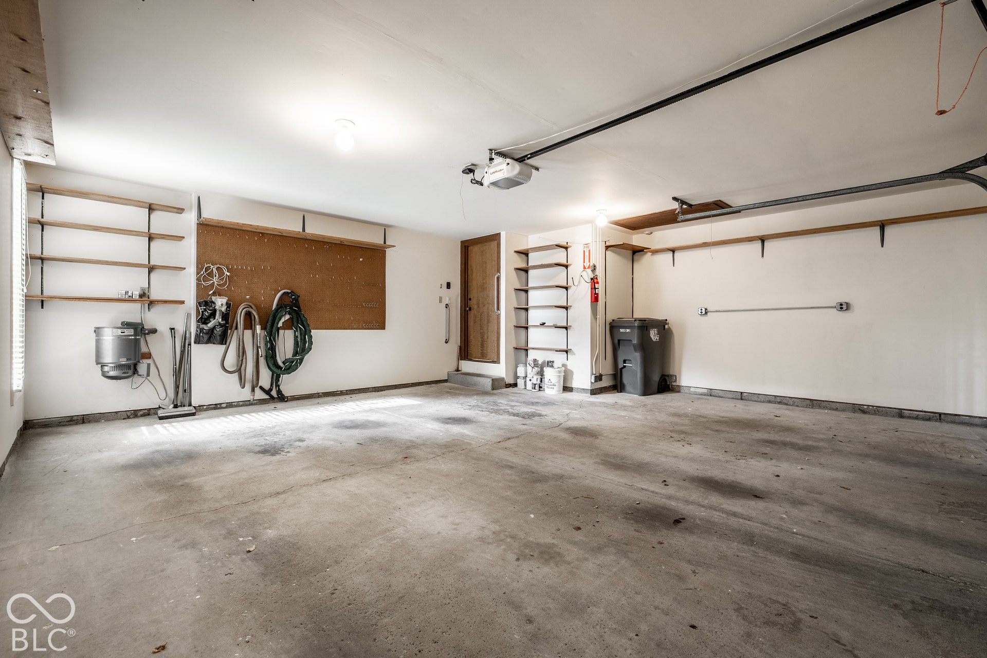 7702 Traders Cove Lane, Indianapolis, IN 46254