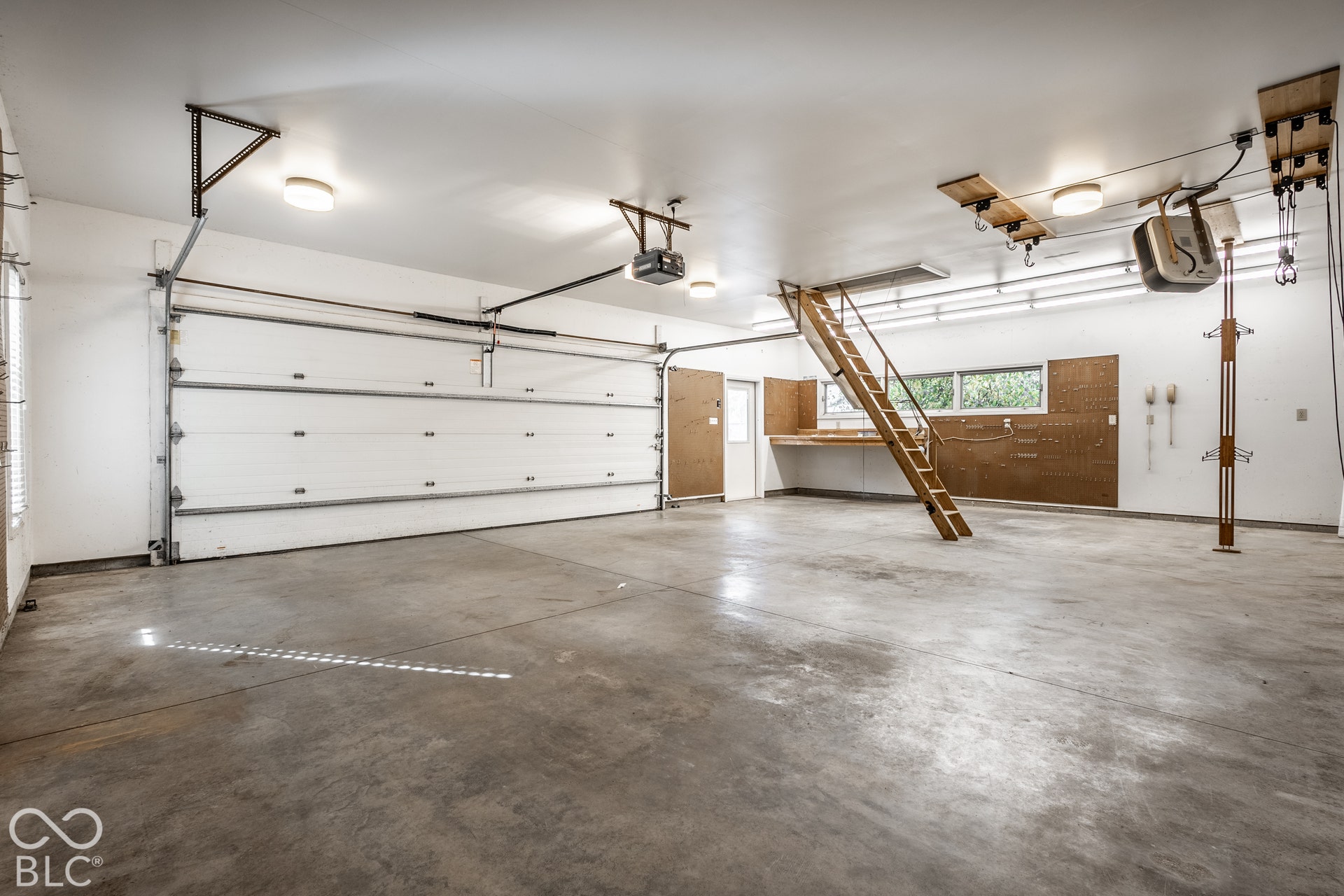 7702 Traders Cove Lane, Indianapolis, IN 46254
