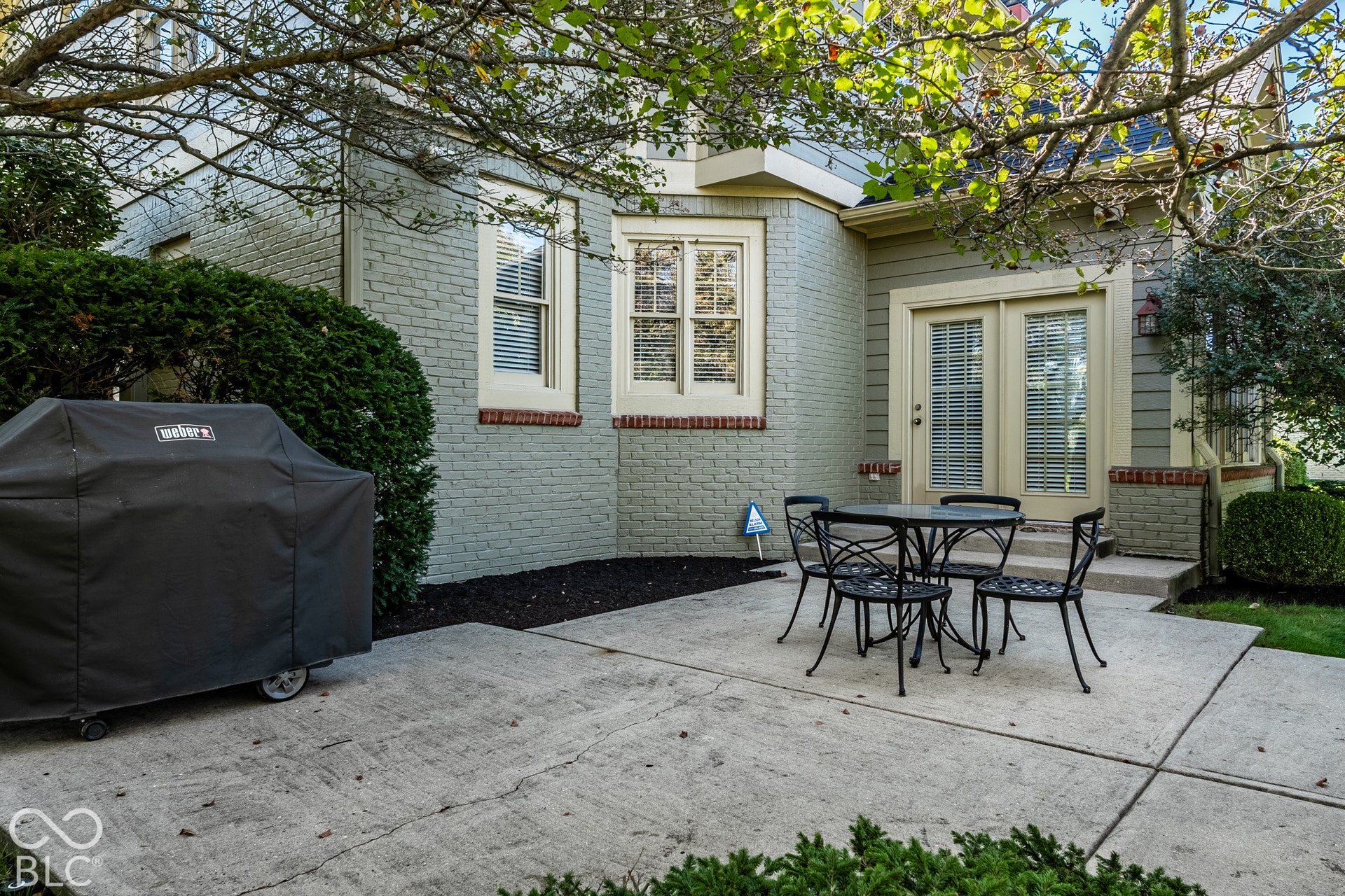 Easy Indoor-Outdoor Connection