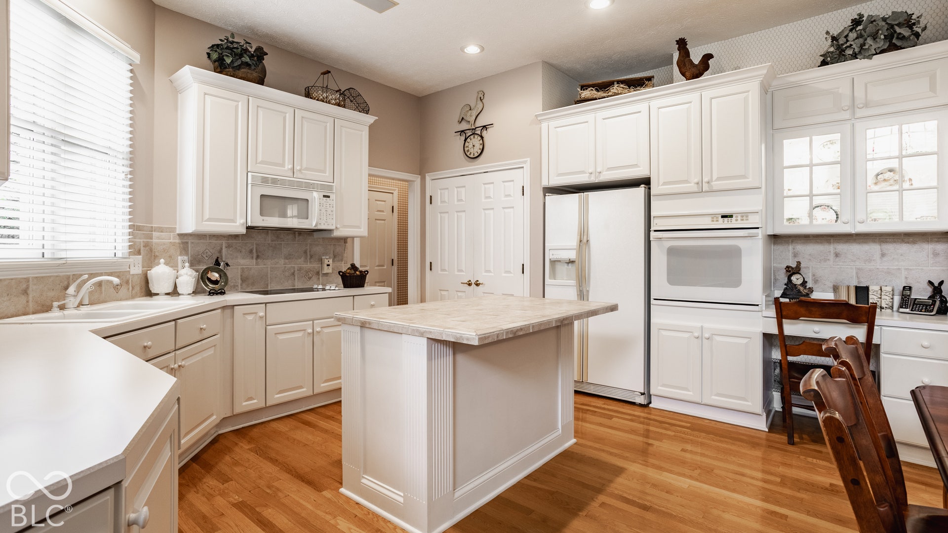 Kitchen Made for Gathering