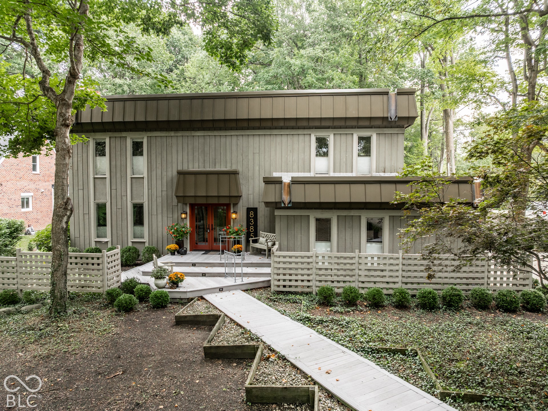 8385 N Illinois Street, Indianapolis, IN 46260 8385 N Illinois Street, Indianapolis, IN 46260