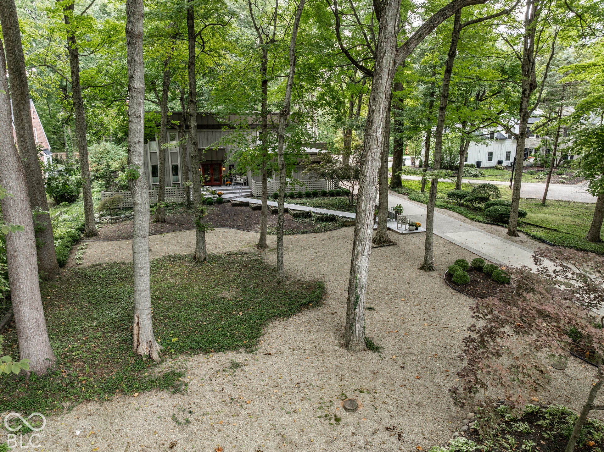 8385 N Illinois Street, Indianapolis, IN 46260 8385 N Illinois Street, Indianapolis, IN 46260