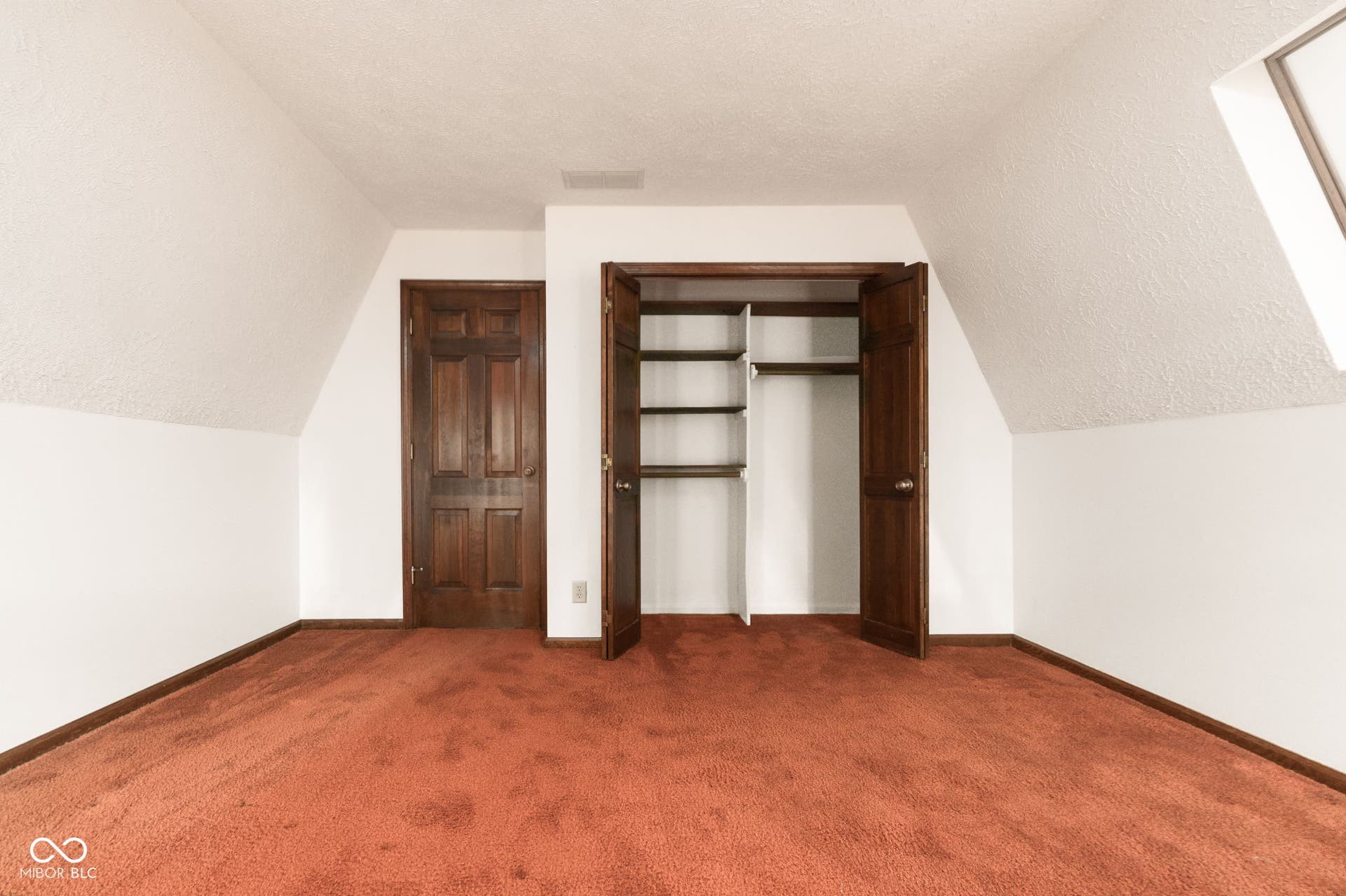 32 Al Mar Court, Bargersville, IN 46106
