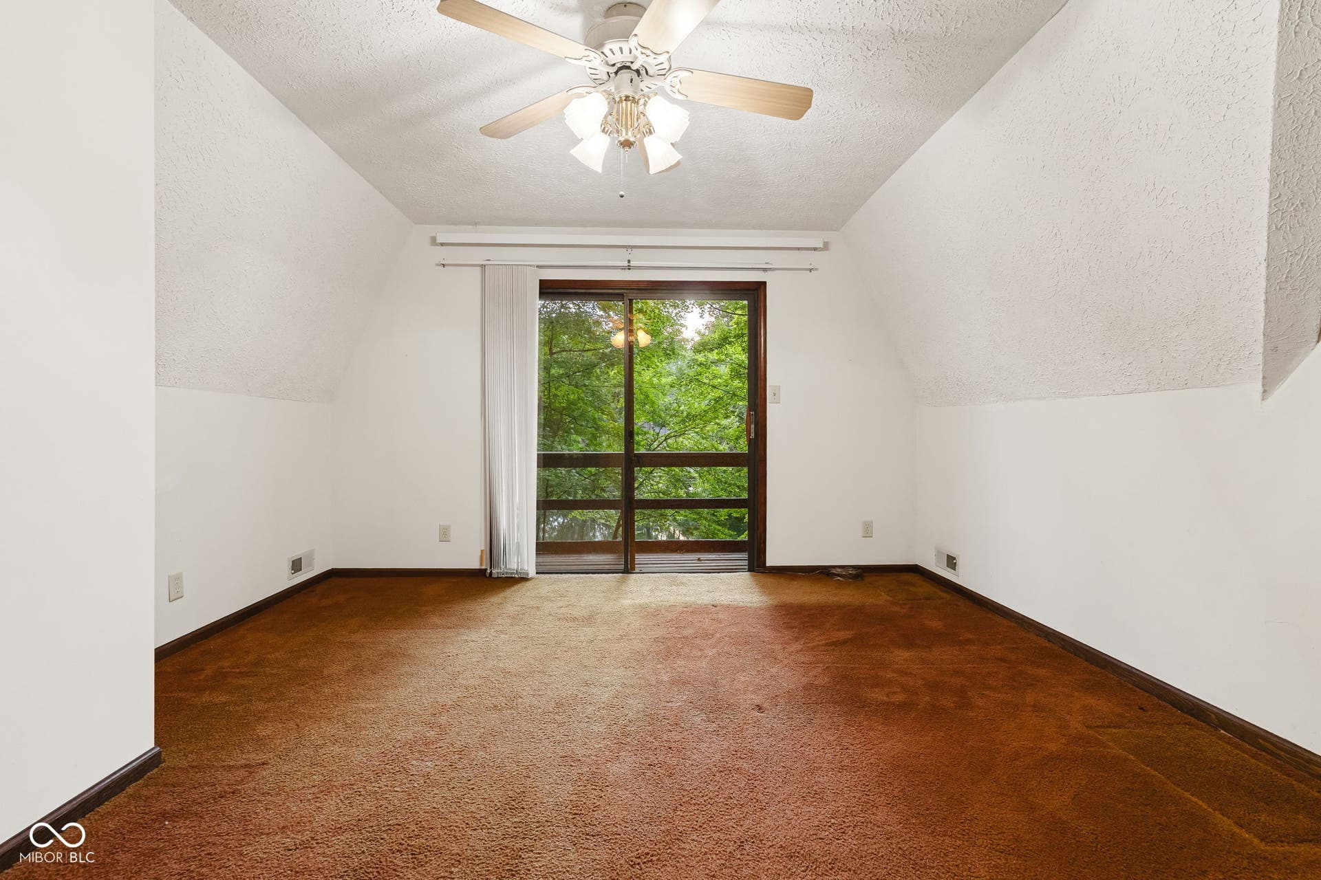 32 Al Mar Court, Bargersville, IN 46106