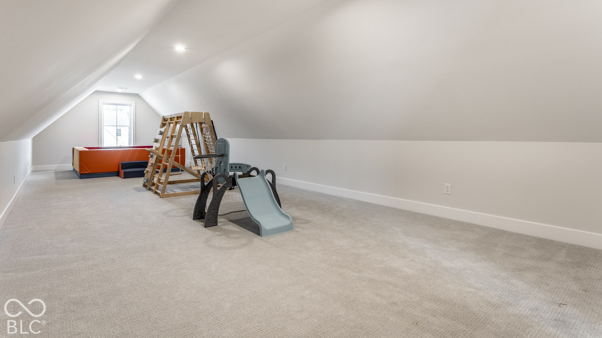 11695 Ansley Court, Zionsville, IN 46077 11695 Ansley Court, Zionsville, IN 46077