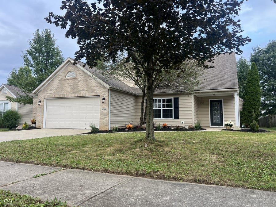 Property photo for 18702 Planer Drive, Noblesville, IN