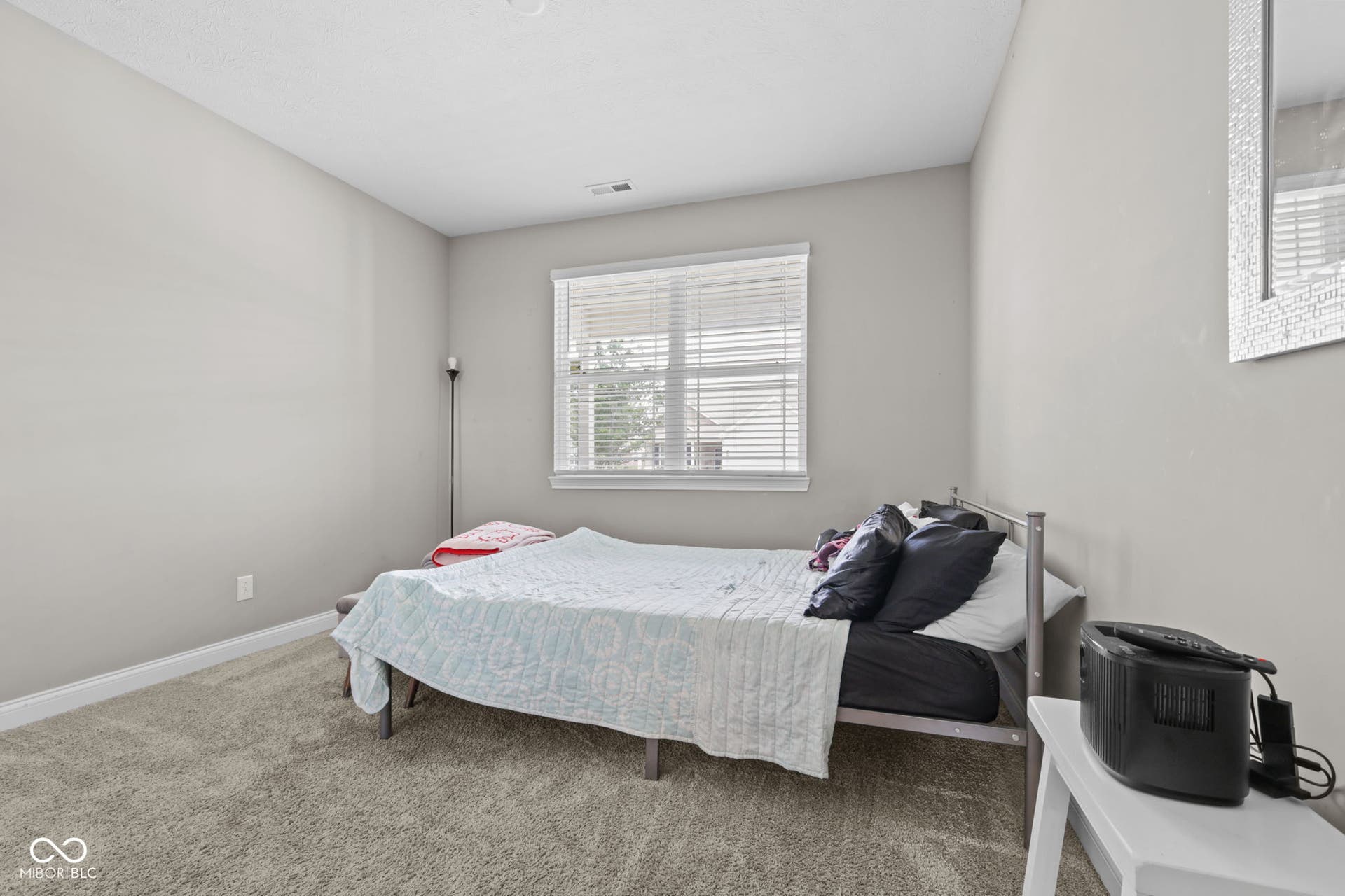 8817 Twain Lane, Indianapolis, IN 46239 8817 Twain Lane, Indianapolis, IN 46239