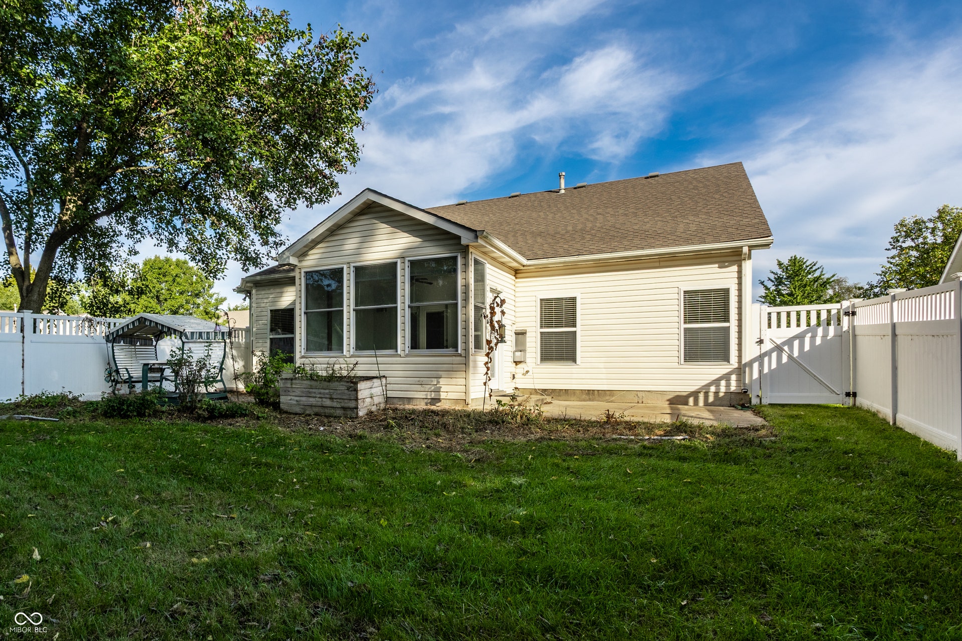 5853 Lost Oaks Drive, Carmel, IN 46033