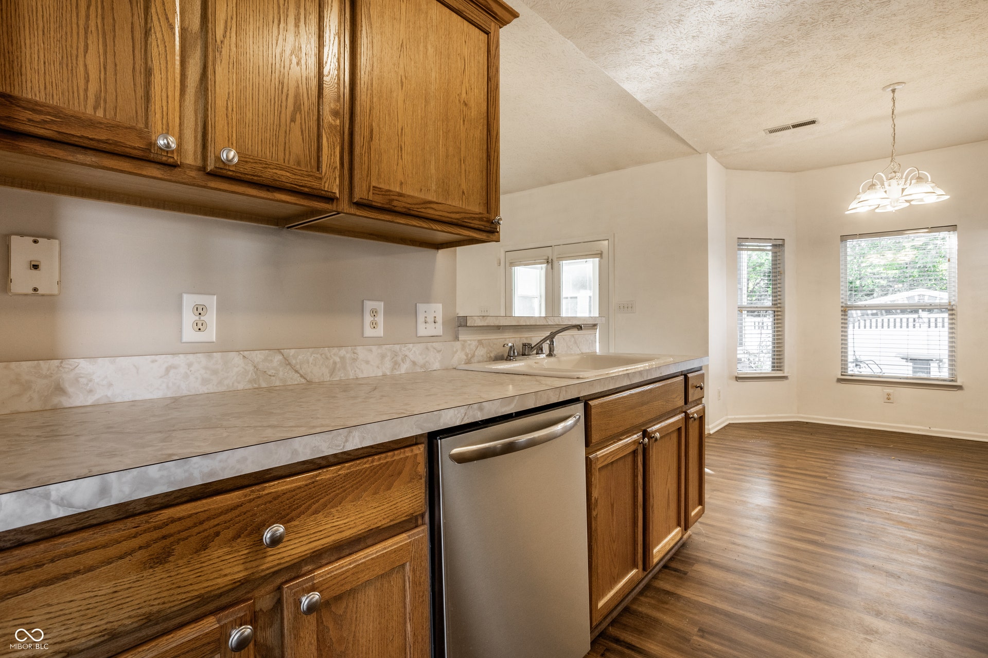 5853 Lost Oaks Drive, Carmel, IN 46033