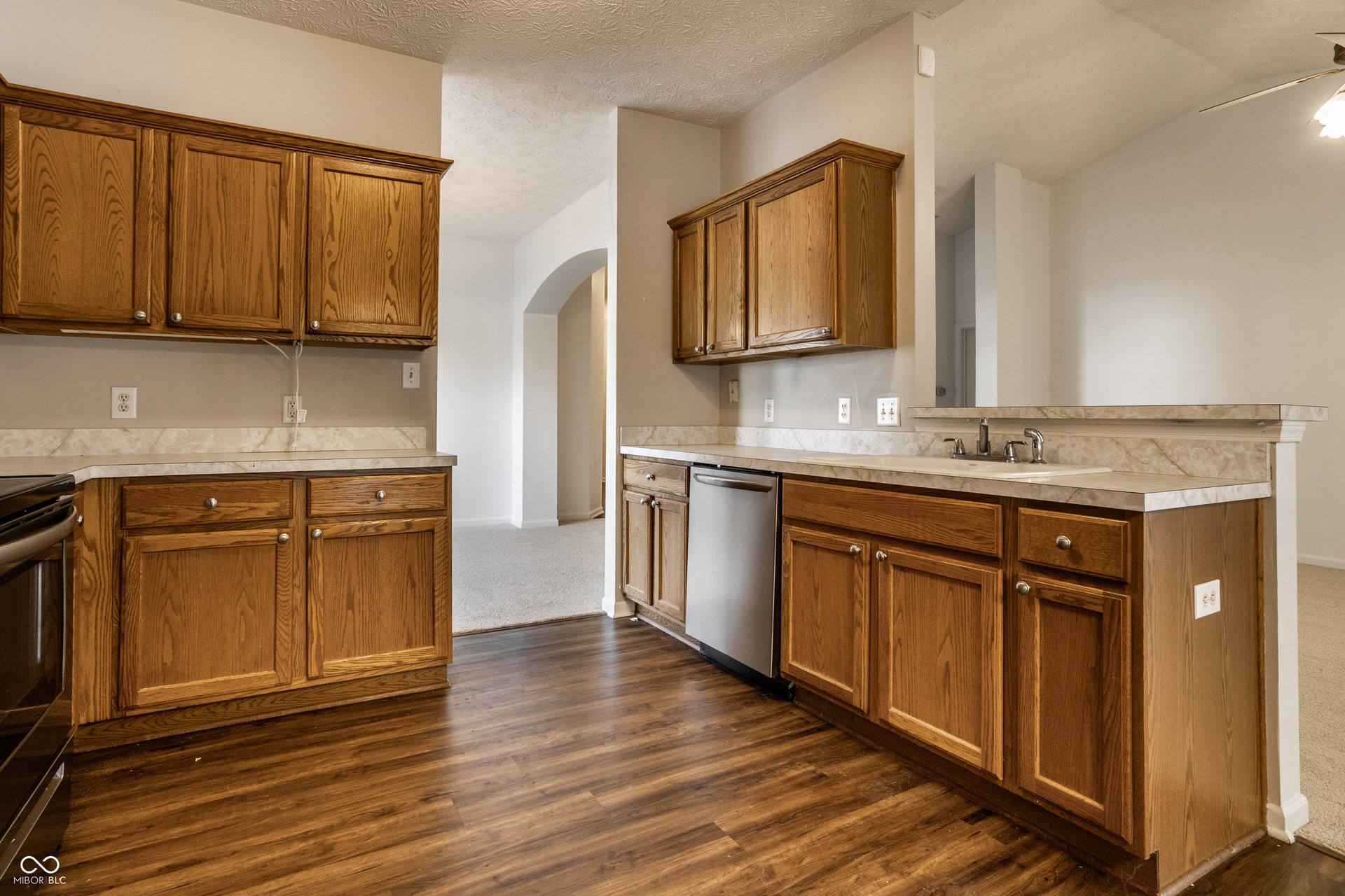 5853 Lost Oaks Drive, Carmel, IN 46033