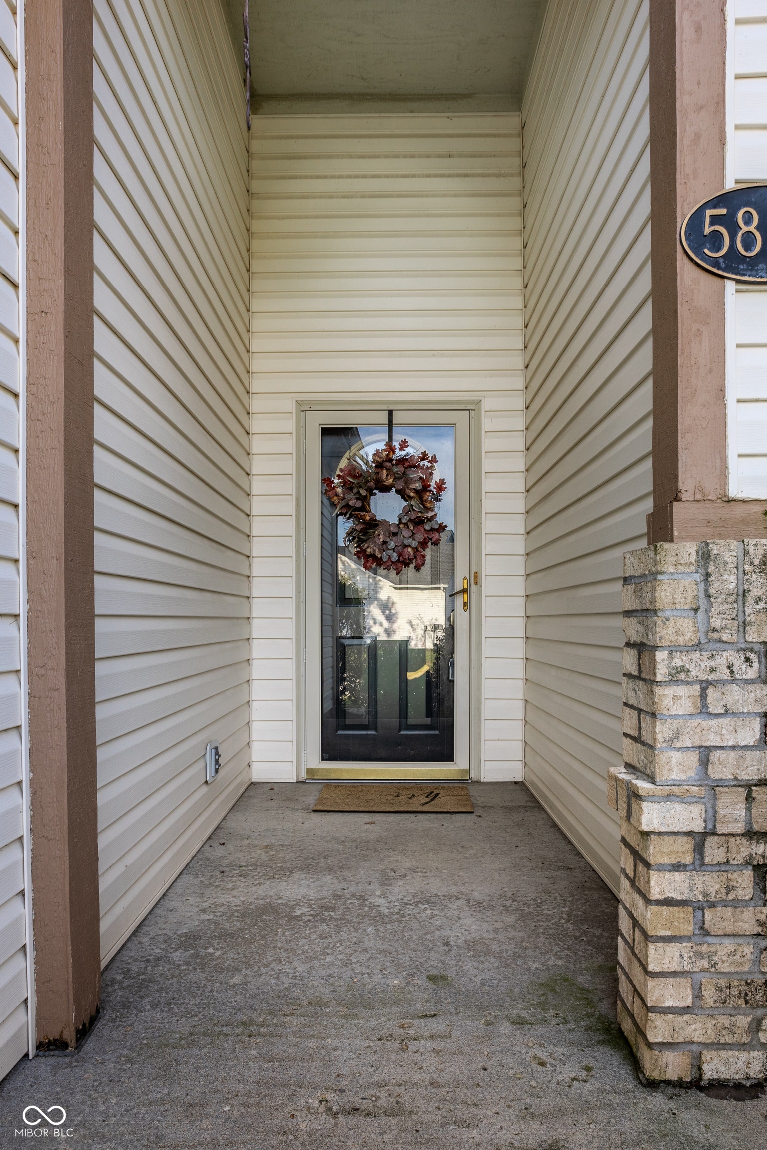 5853 Lost Oaks Drive, Carmel, IN 46033