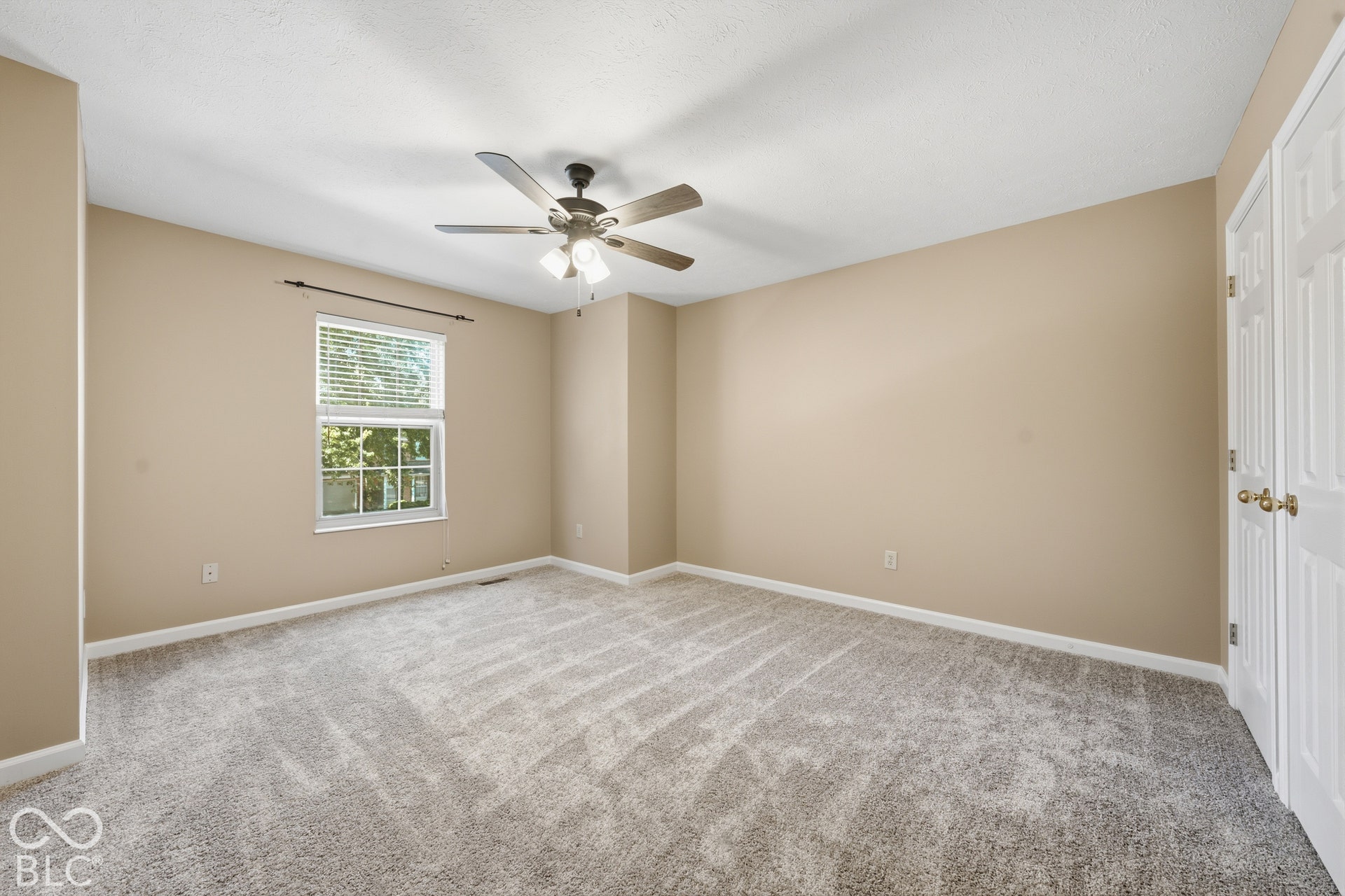 8567 Knoll Crossing, Fishers, IN 46038