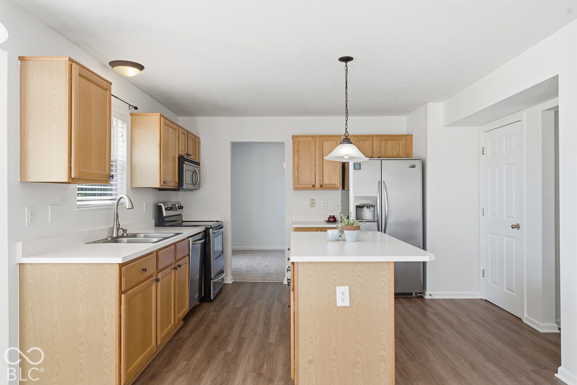 8567 Knoll Crossing, Fishers, IN 46038