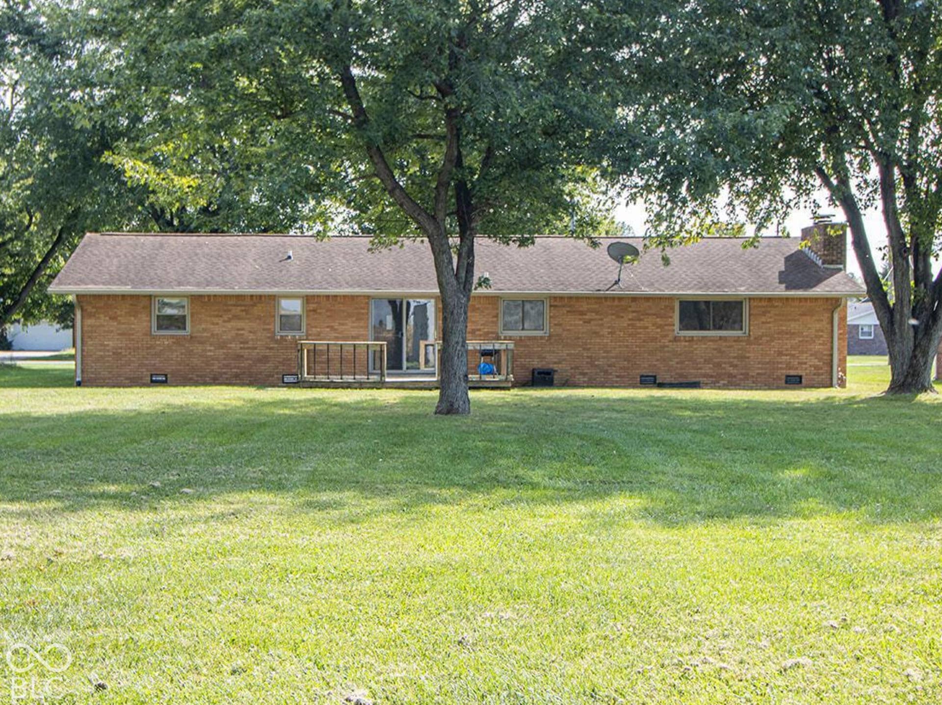 1150 W 300 N, Anderson, IN 46011 1150 W 300 N, Anderson, IN 46011