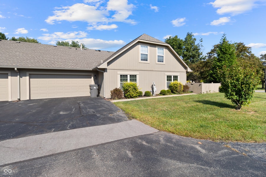 Property photo for 7552 Briarstone Drive, Indianapolis, IN